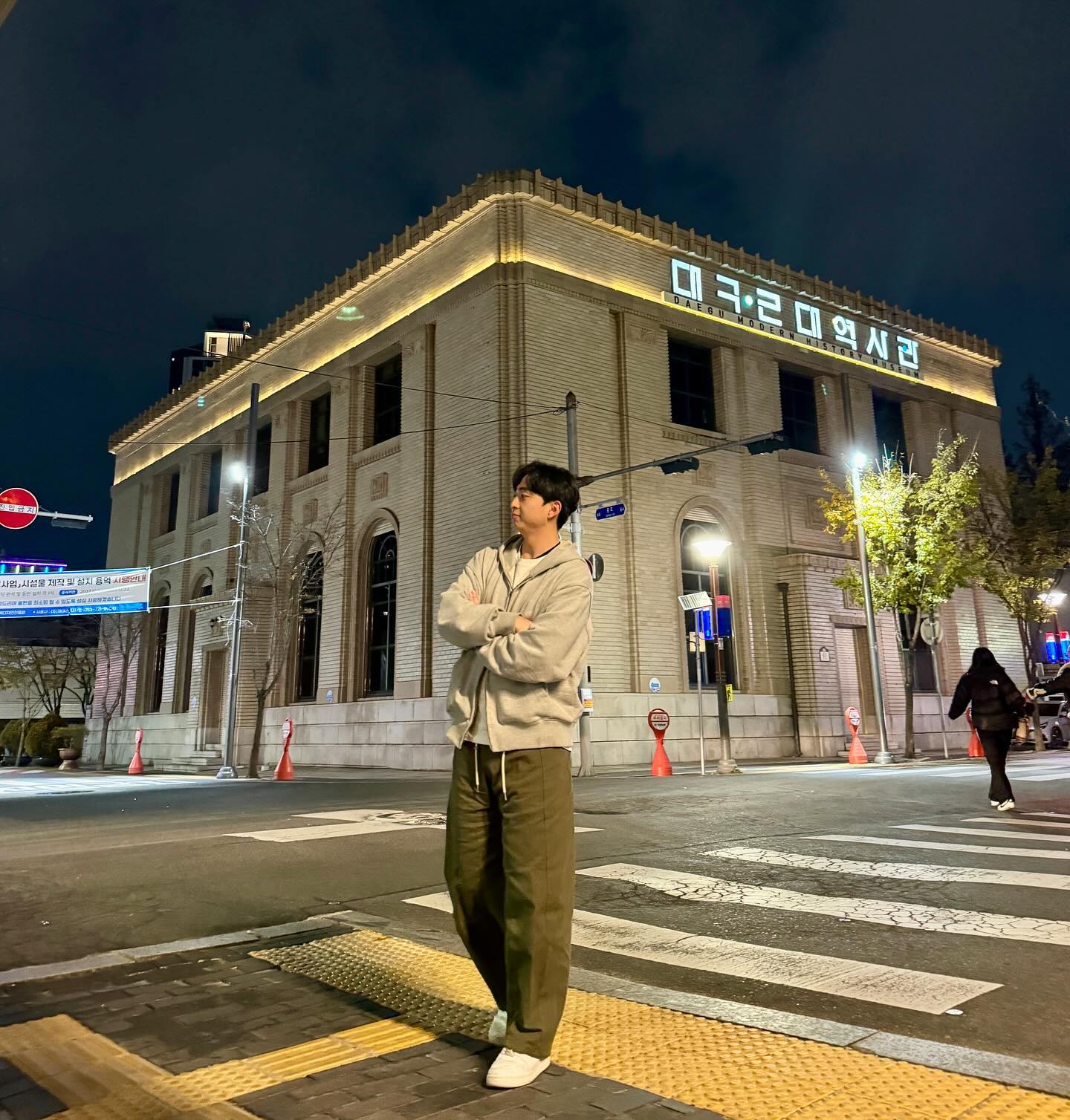 여기 한컷 두컷

#이성기 #넌테이블 #대구근대역사관