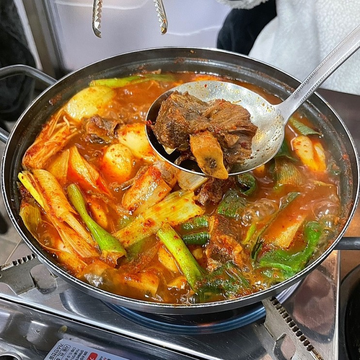 대전 필수 맛집 / 원조 “ 태평소국밥 ” 매운소갈비찜, 소국밥, 주말 점심 웨이팅