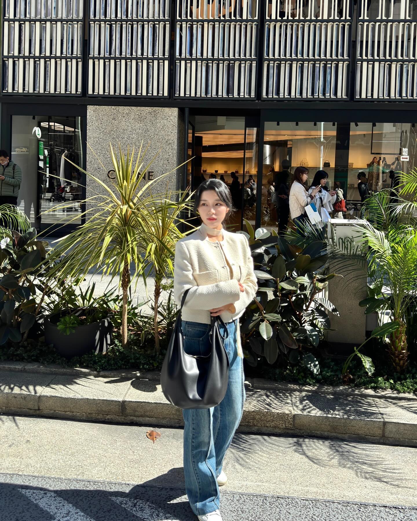 전날 시부야가 너무 힘드러서 머리도 못감도 이리저리 긴자 찹찹 차없는 거리 찾느라 삼만리

저녁엔 시부야 오뎅바 갔는데 직원들이 ENFP라 마술쇼도 세번보고 술도 읃어먹고 맛집도 추천받고
좋앗여 영차 도 알려주고 왔다 냠~