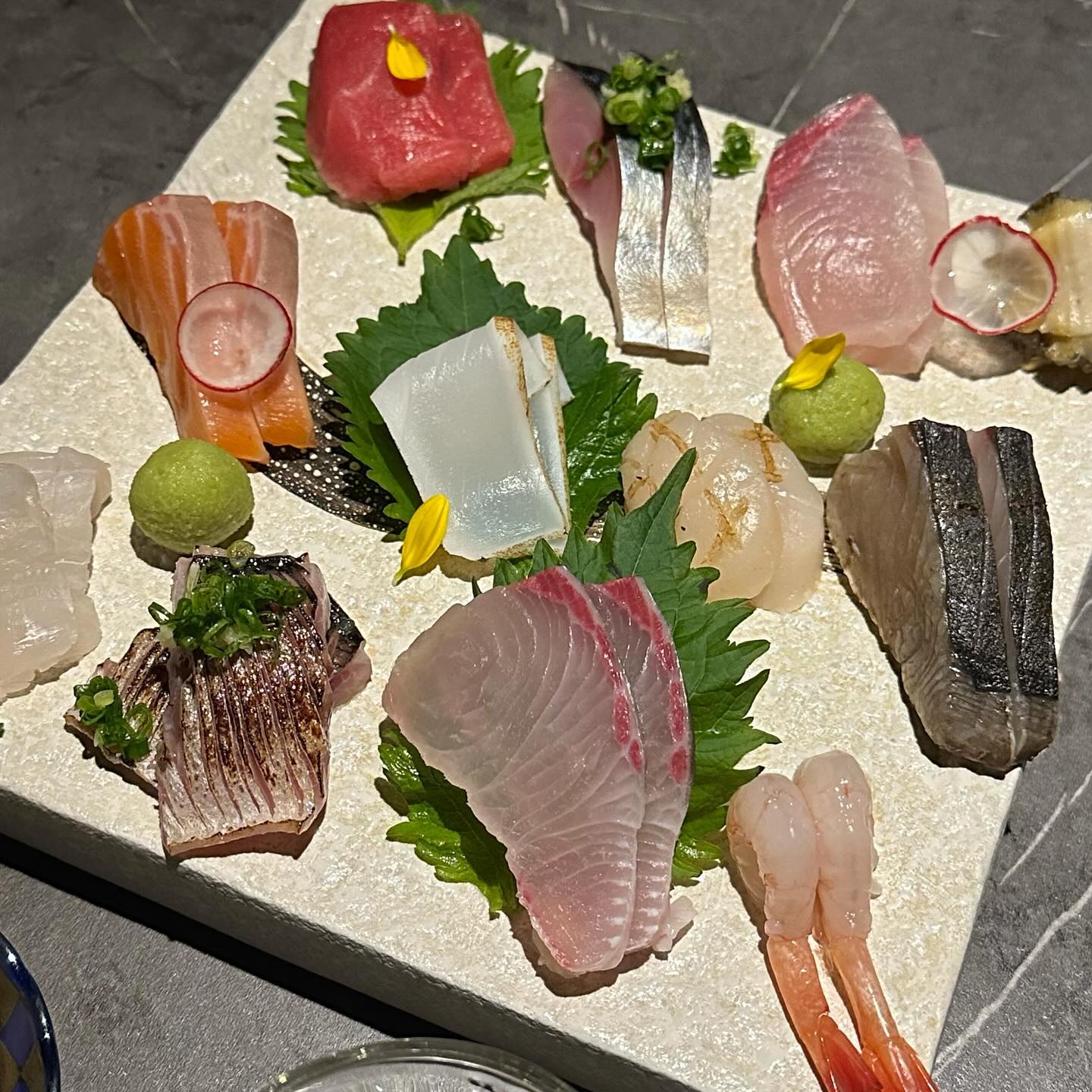 와-앙 사진보니까 또 배부르다
18만원 순삭 ㅋㅎ
완벽한 치팅🍱🍽️🍣🐟🍤
#진도켄이자카야