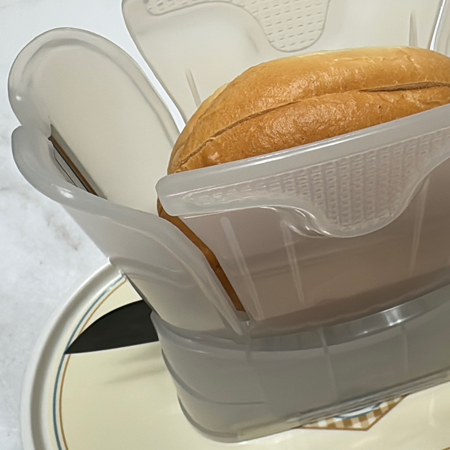 #협찬

🥯 굿앤유 베이글 슬라이서

빵순이 미밍에게 베이글은 사랑아니냐며,, 🫶🏻
그렇기에 집에서도 자주 먹는데
칼질과는 친하지 않아서…
항상 못난이 베이글이 되는데 😂

굿앤유 베이글 슬라이서로
고른 절단면으로 베이글 싹- 둑 하니
힘을 들이지 않고
무엇보다 안전하게!!
매끈- 하게 자를 수 있었오요✌🏻

#굿앤유#베이글커팅기#베이글커터#베이글슬라이서#베이글자르기#베이글맛있게먹는법#베이글요리#베이글샌드위치#카페베이글#베이글피자#크림치즈베이글

goodandyou1