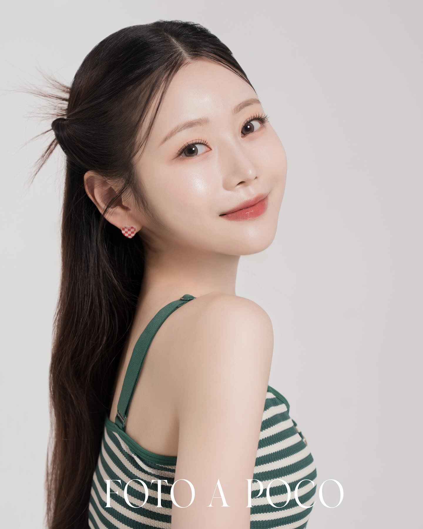 피부 Full HD+ 로 만들어주신 선생님들💚

P: foto.a.poco 
H/M: h_ayul