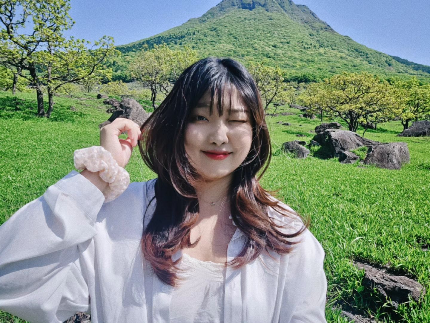 유후인 유후다케⛰️

웅장해서 냅다 사진부터 찍었는데 카메라가 이걸 못 담네😅
날씨가 안 좋으면 안 보이는 날도 있다고 하는데 
구름 한 점 없이 맑은 하늘이라서 사진 마구 찍었다❕️❕️

#99 #26 #25 #instagram #daily #dailylook #selfie #selca #selstagram #일상 #휴가 #여행 #후쿠오카여행 #유후인 #유후인유후다케 #유후다케 #선팔 #맞팔 #선팔하면맞팔 #좋아요 #좋반 #좋아요그램