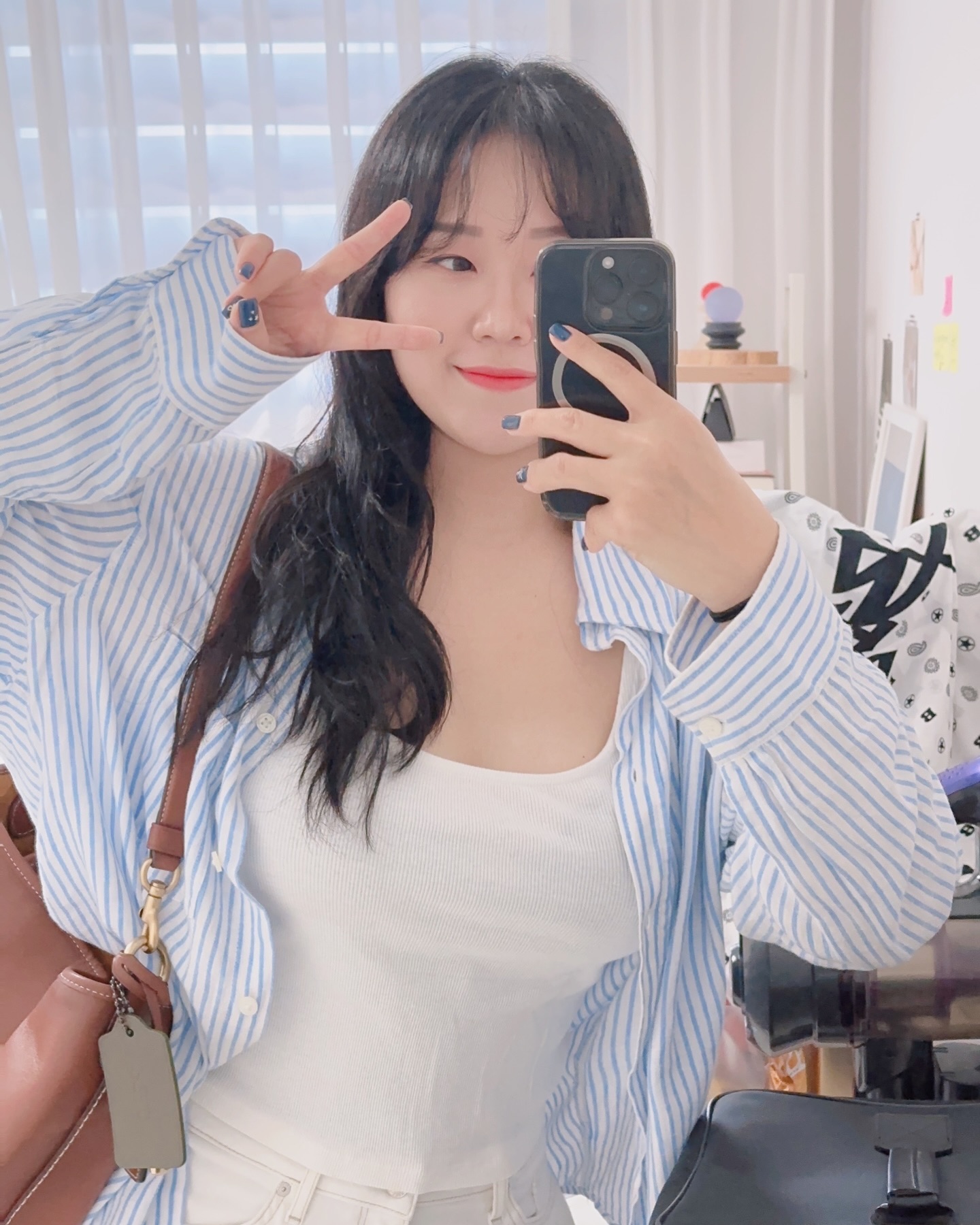🐬🍋🍒🍻🦋✨

잇뿌피의 잔잔한 일상. jpg

#dailylooks
#insideout2
