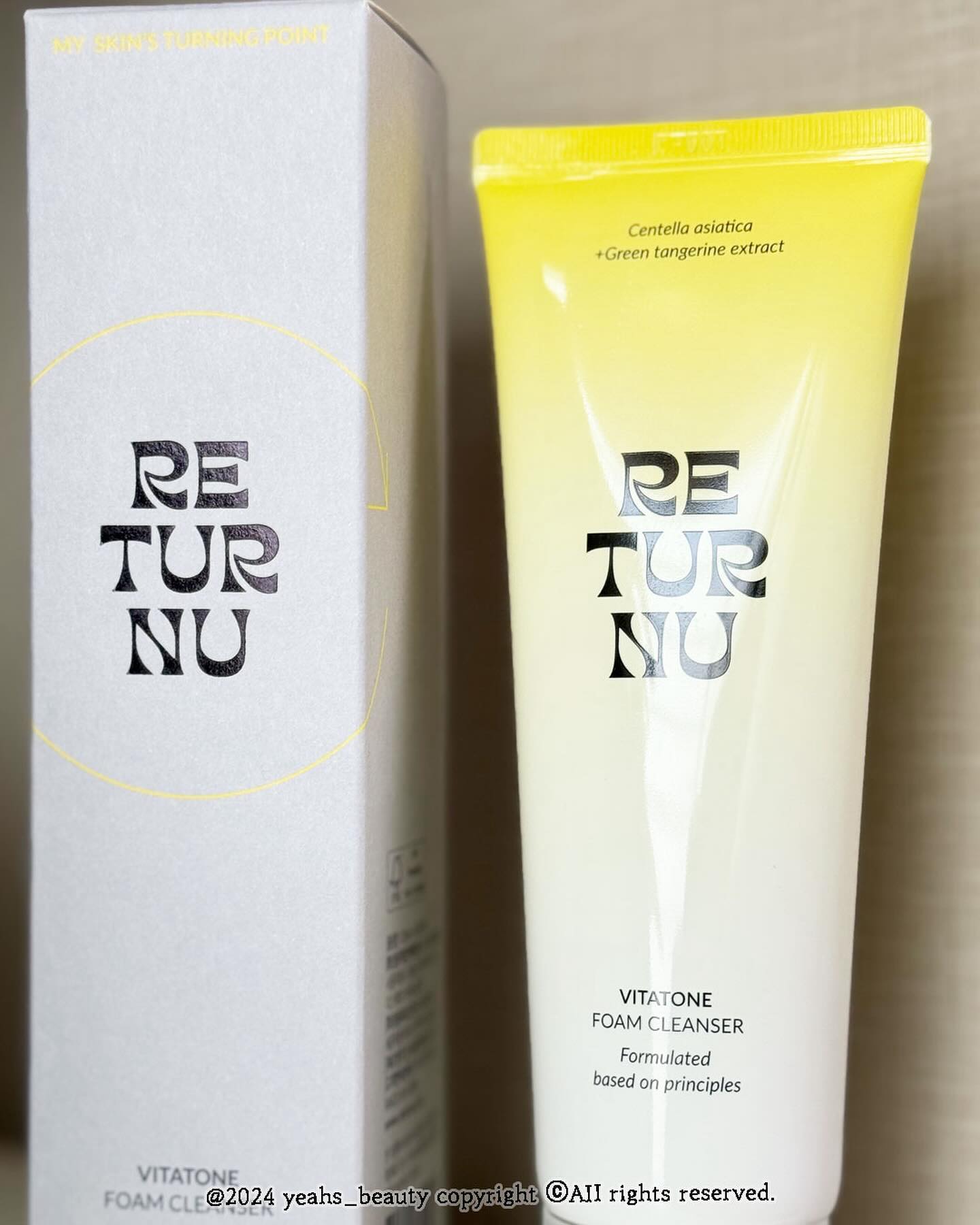 -
#ad #협찬 
returnu_official 

리터뉴 비타톤 기미잡티 청귤 폼클렌저 / 120ml 💛✨

다시 한번 광고 주신 리터뉴 선생님들
감사합니다!🍊🍊🍊🤟🏻✨

만성 다크닝 씻어주는 리터뉴 비타민 폼클렌징,,,💛
이거슨 혁명이야!!!✨✨✨

봄,,여름,,가을,,겨울이 오는 동안
쌓인 잡티&기미, 노폐물!! 
진짜 처치 불가죠😅😅

이제는 리터뉴 비타민 폼클렌징으로 
씻으면서 피부 밝히세요!✨✨

피부 만성 다크 
완.벽.차.단!✨ 미쳐써!! 

쫀쫀한 거품이 피부 속건조 꽉-잡아주고
피부 갈변 장벽케어까지 
도와주니 이보다 만능일 수 없네! 

만성 칙칙,다크이신 분들,,,
이제 희망이 찾아왔습니다!!🤟🏻🤟🏻
2024년에는 환하게 사십시요! 

23호도 올해는 21호로 환생🤩
.
.
.
#리터뉴 #returnu #비타민 #비타민폼클렌징 #폼클렌징추천 #만성다크 #다크서클 #다크서클관리 #피부톤개선 #피부톤관리 #피부장벽 #속건조해결 #잡티관리 #클렌저추천 #클렌저 #클렌징 #클린뷰티 #뷰티 #코덕 #리뷰