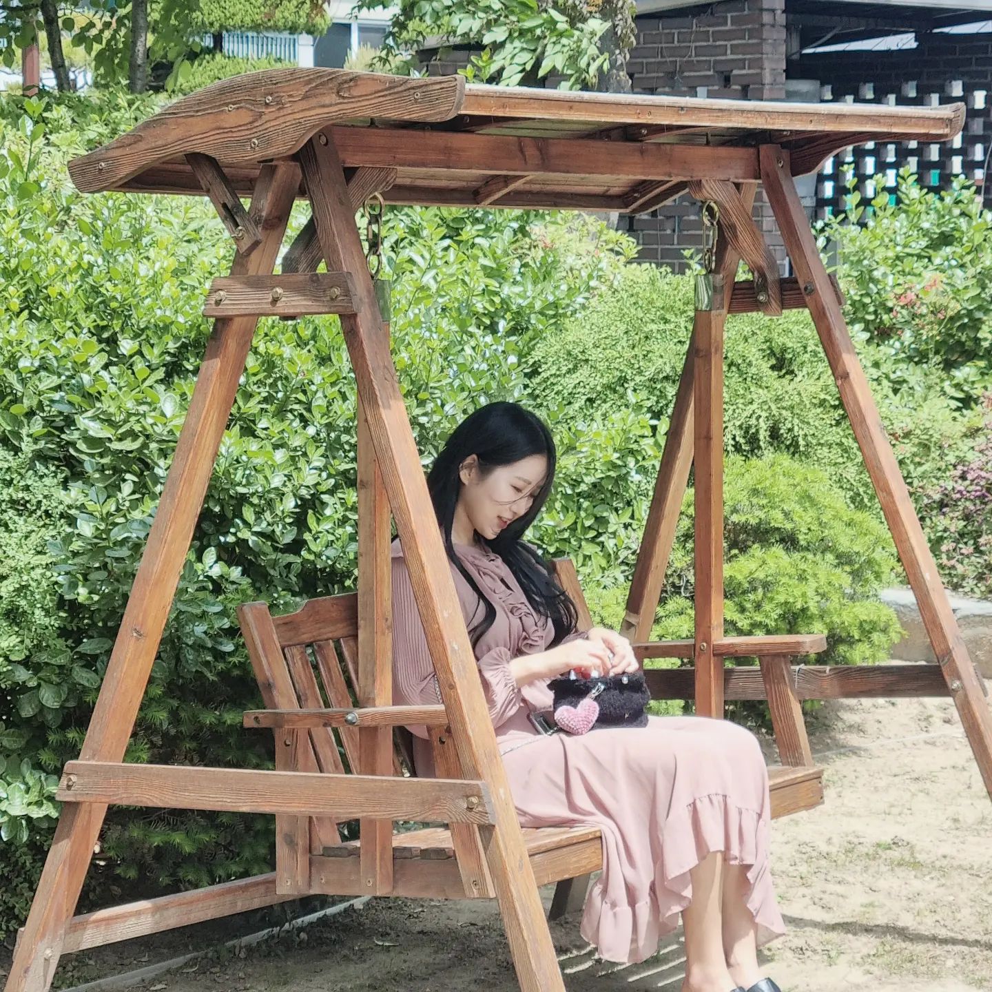 오빠랑 같이 있으면 좋은 이유
마음도 편하고.. 내가 웃음이 많아졌다
잔잔한 호수같은 사람
선하고 좋은 마음이 느껴져서.