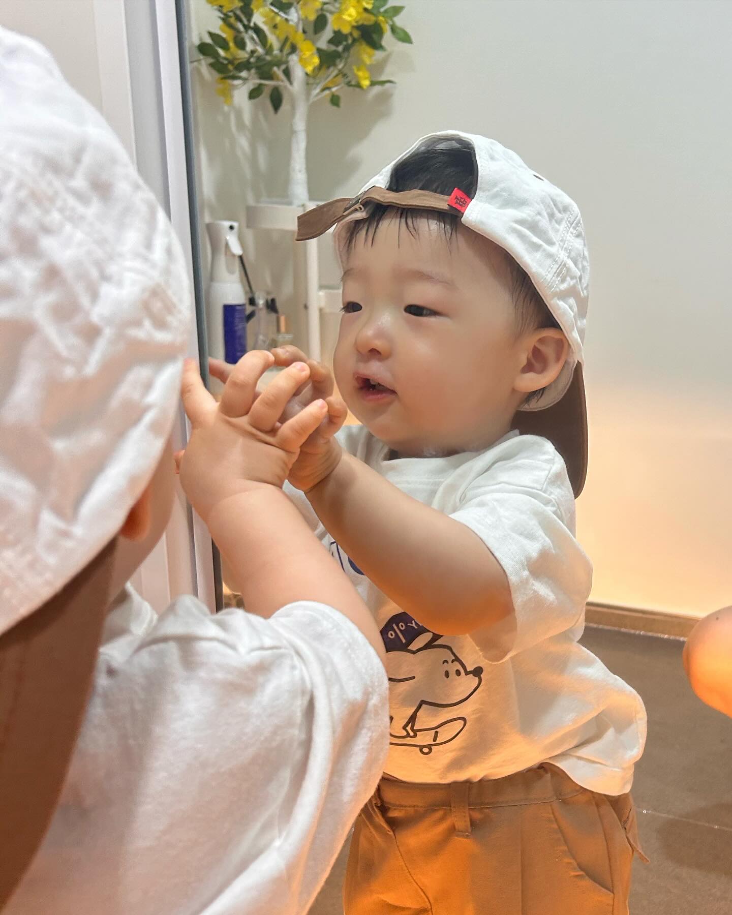 차니랑 나들이😆 넘오 더워...🥵🥵🥵

차니룩은 two_one0201 🫶🫶