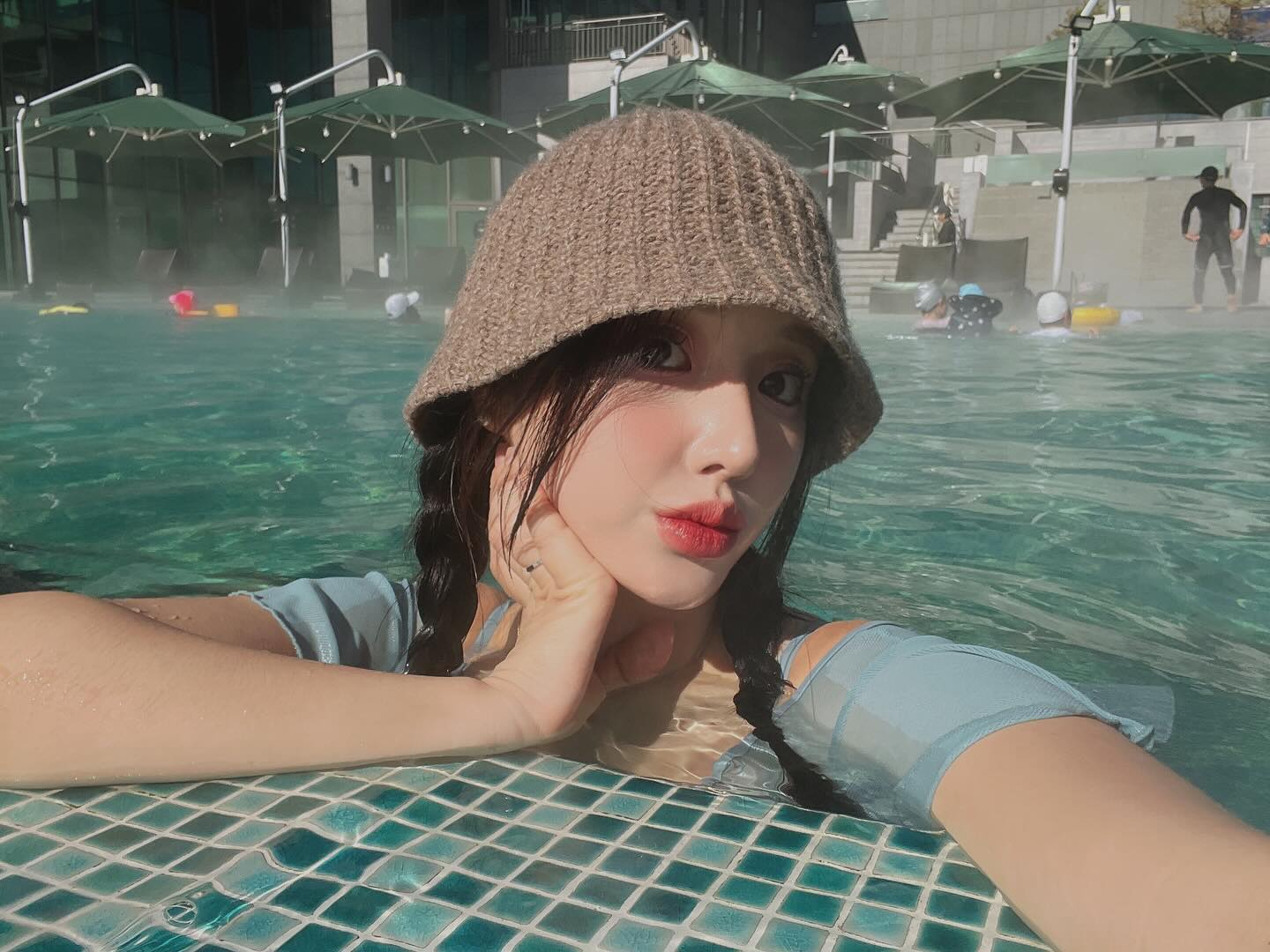 가을따윈 없어진 시베리아 같은 한쿡... 몸 지지러 유명한 돌 노천탕 와봐씀돠🗿💦♨️ 너무너무 좋댜아（≧∇≦）
 -
#국내여행추천 #제천여행 #리솜해브나인 #커플여행 #온천여행