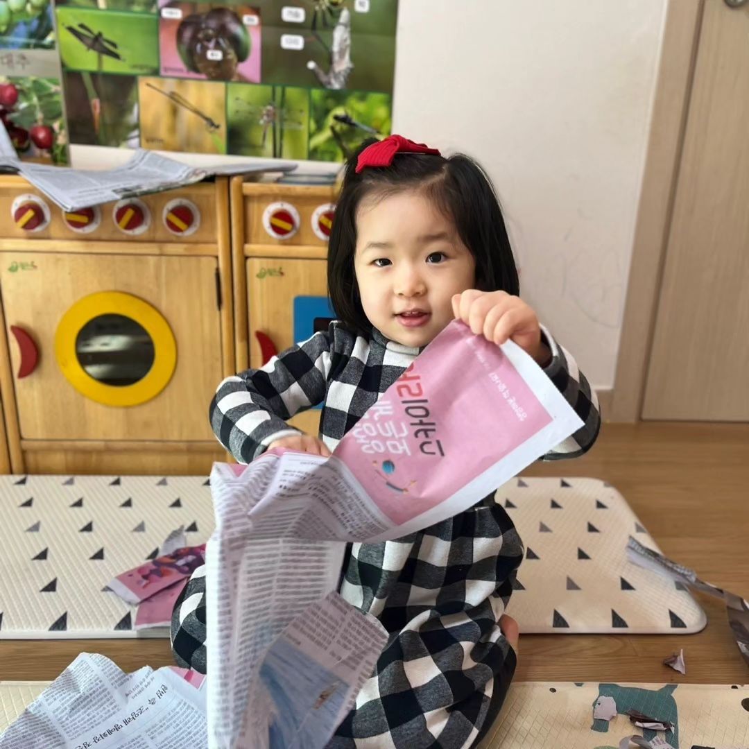 우래기 얼집에서 참 재미있게노넹^-^ 
금방 데리러갈게~  엄마랑도 재미있게놀장❤️

#육아 #육아일상 #35갤아이 #곧생일 #내사랑 #딸육아 #4살딸 #아이스타그램 #애스타그램 #육아맘 #소통 #어린이집일상