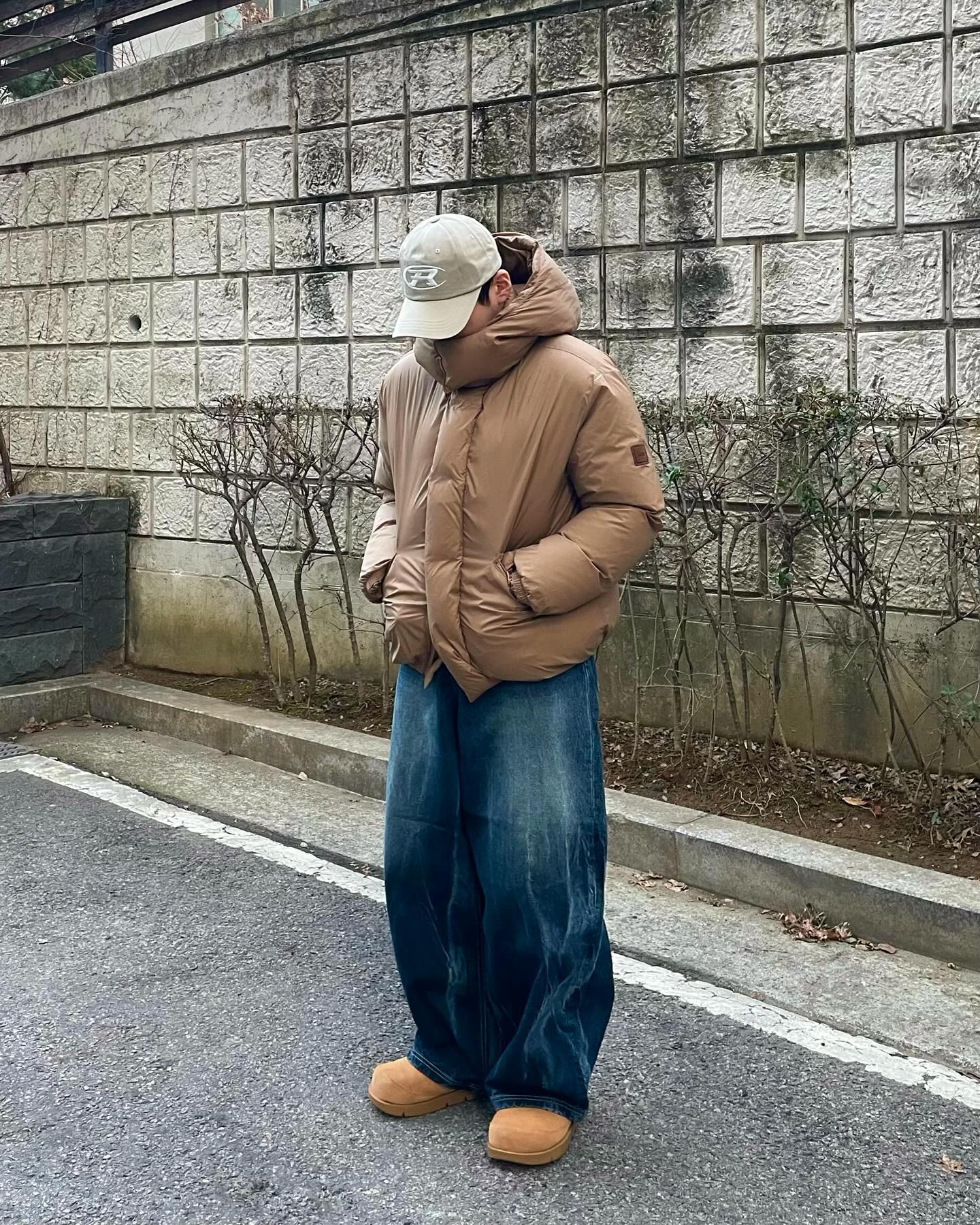 #광고
rockcake_ #락케이크 #볼캡 #스트릿 #자수볼캡 #데일리템
자사몰에서 15% 할인중인 락케이크의 곱디고운 볼캡🧢