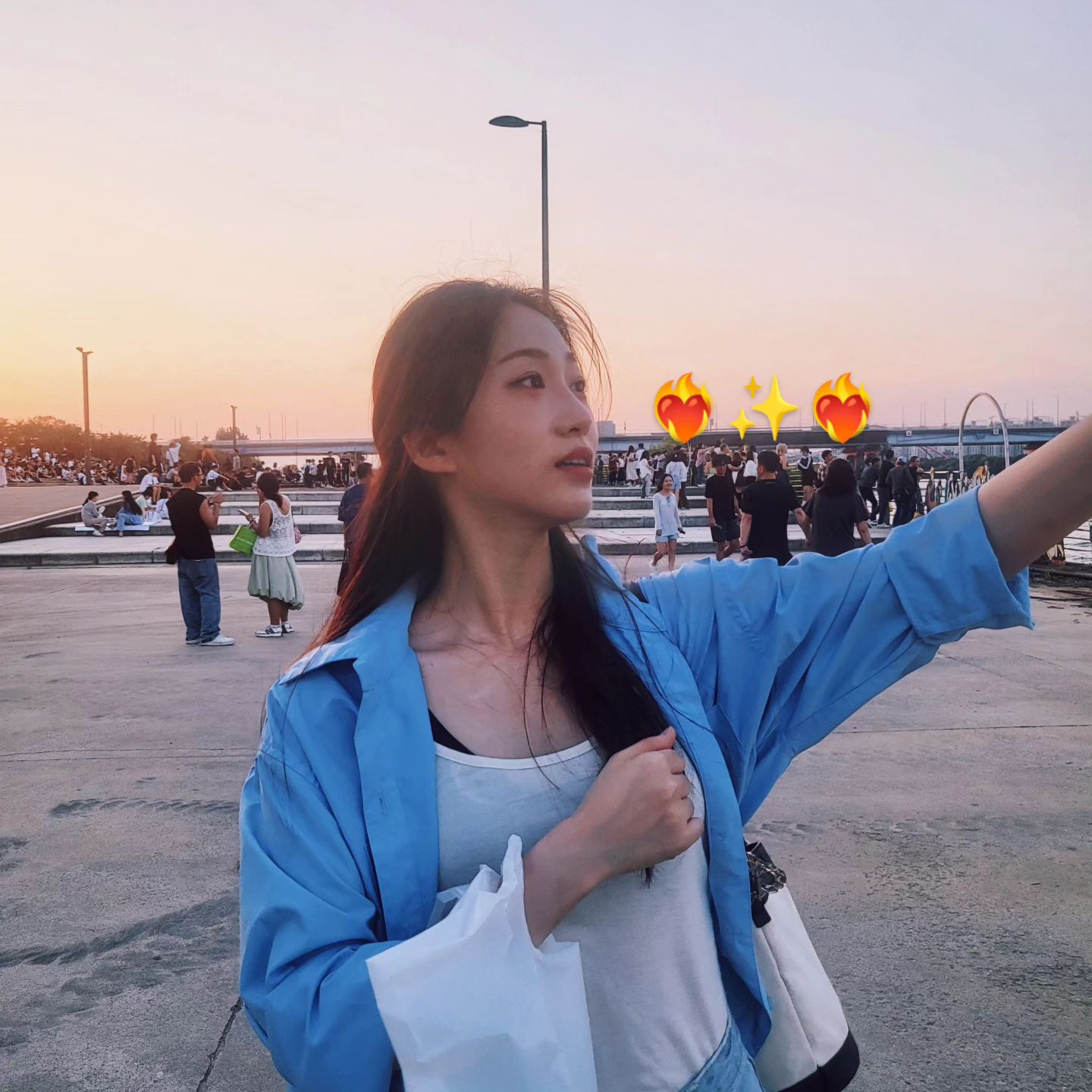 동생들 덕분에 나두 서울 나들이 고마웡💕
🥵✨️❤️‍🔥
다들 더위 조심하자요!!⚠️⚠️