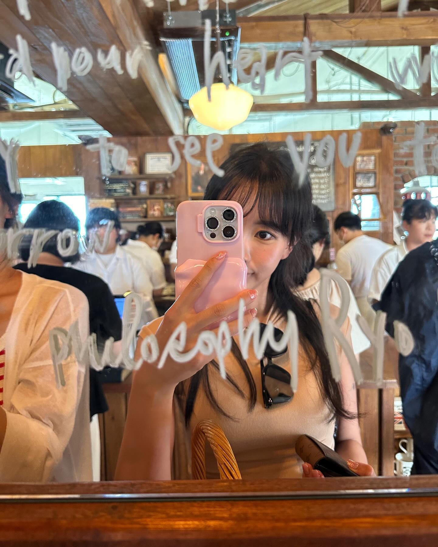 우리 똥강아지랑 1박2일 제주도
공항에서 좀 마이 힘드네....
이제 집에 가자✈️