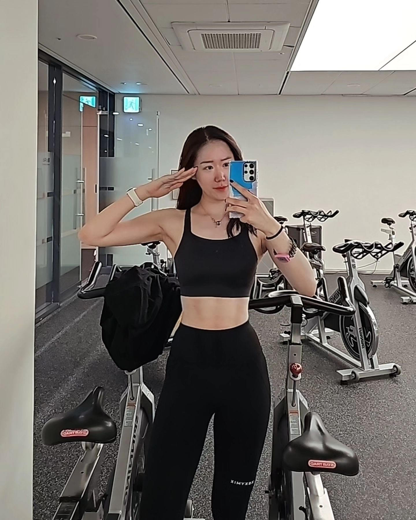 23년의 백일흔일곱번째 헬티비티🐾 

🏋️‍♂️하체

177이니까 진짜 180얼마안남음

🆆🅾🆁🅺🅾🆄🆃 🆁🅾🆄🆃🅸🅽🅴

▫️트레드밀 12분
▫️이너 싸이 머신 4세트
▫️힙 어브덕션 머신 4세트
▫️핵 스쿼트 머신 4세트
▫️힙 쓰러스트 머신 4세트
▫️레그 컬 4세트
▫️시티드 딥스 머신 3세트

#오운완#둥_헬티비티
