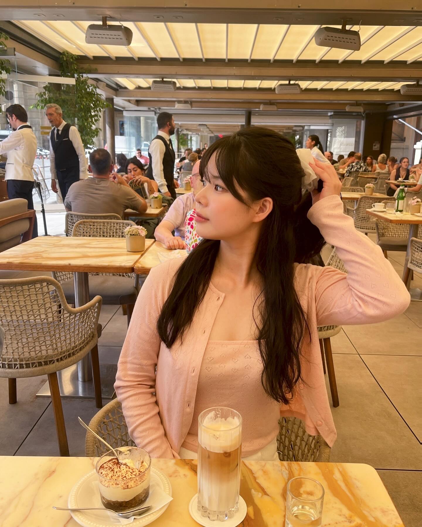 셀린느 매장 언니가 옷 큐트하다고 한 날 ˚˖𓍢ִ໋🌷͙֒✧˚.🎀༘⋆