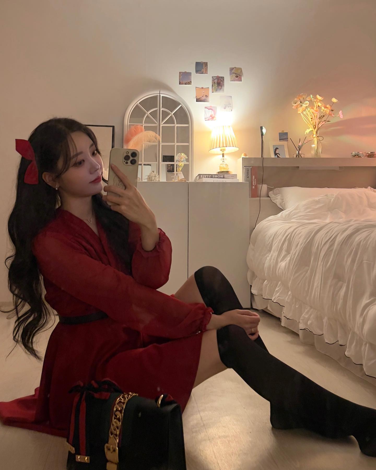 내방에서 처음 찍는 거울샷✨
집순이 집돌이 손들어랏 🙌