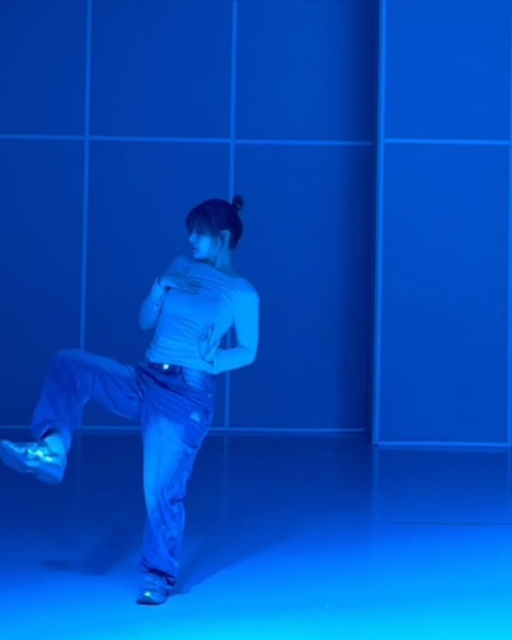 Sat. lamf_dance_academy 8:20
이번 팝업은 스근하게 나눠요 🥵💦☀️🌅💟🫧

#choreography by nyori.__ 

#dance #dancer #tyla #lamfdanceacademy #fyp