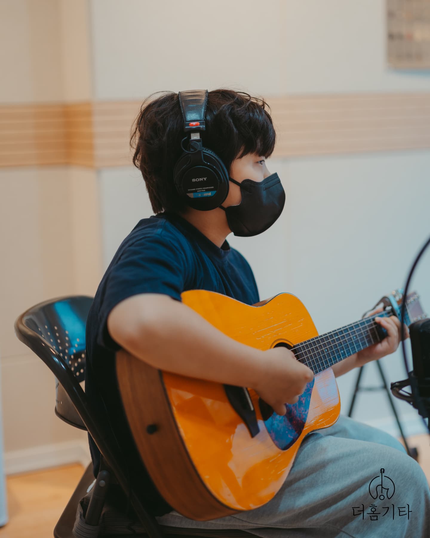 기타치는 교회오빠느낌? ㅎㅎㅎㅎ
멋짐 😍😍😍

thehomeguitar

#초5#기타치는초딩오빠#더홈기타#thehomeguitar