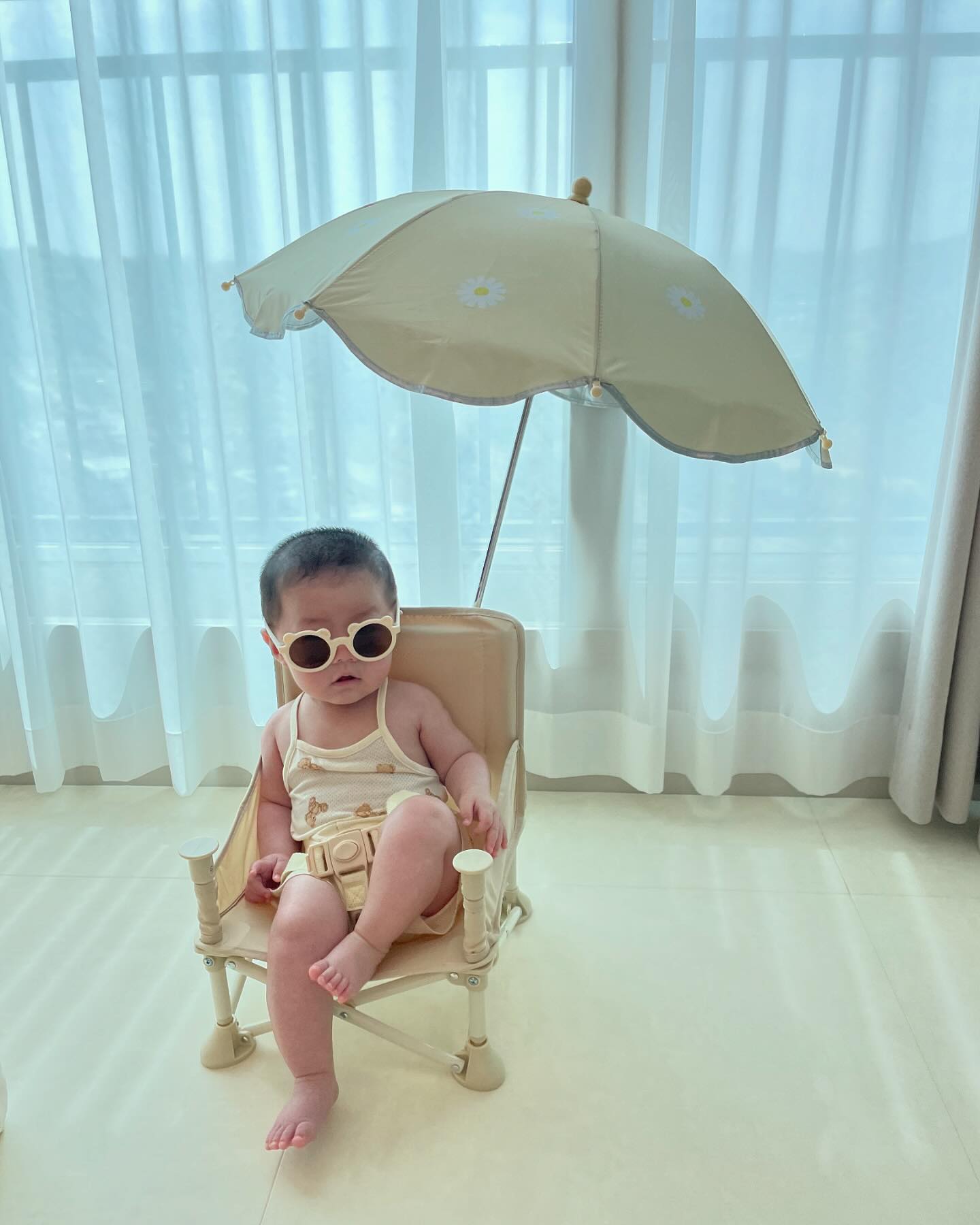 여름 나기 준비 완료 ⛱️💛
