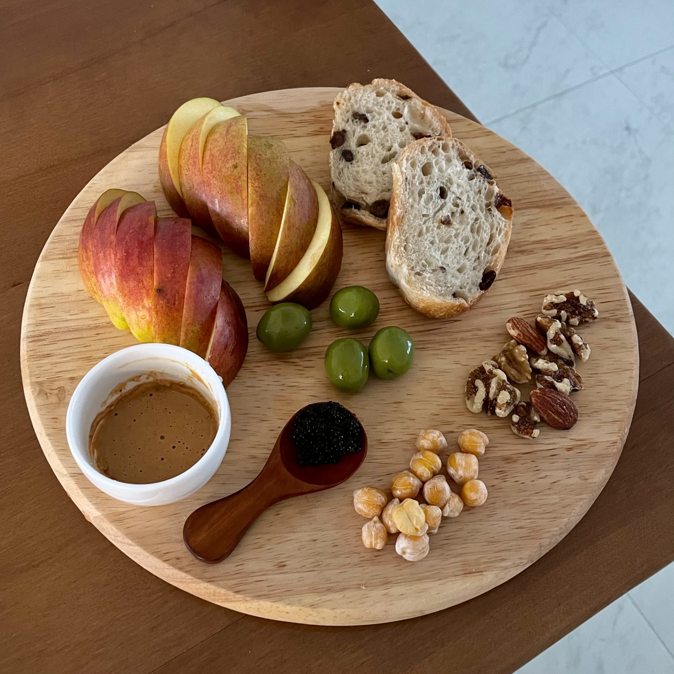 ✨아침 식단

사과 + 땅콩버터
통밀빵 + 올리브오일 + 캐비어
올리브 🫒
병아리콩
호두
아몬드 🫘

 #클린식단 #다이어터 #다이어트 #다이어트식단 #헬스타그램 #도시락 #식단추천 #다이어트간식  #유지어터 #식단일기 #식단관리 #다이어터소통 #식단공유 #다이어트소통 #다이어트레시피 #유지어터식단  #오늘식단 #운동소통 #건강식단 #건강식 #식단기록 #다이어트도시락 #도시락식단 #도시락다이어트