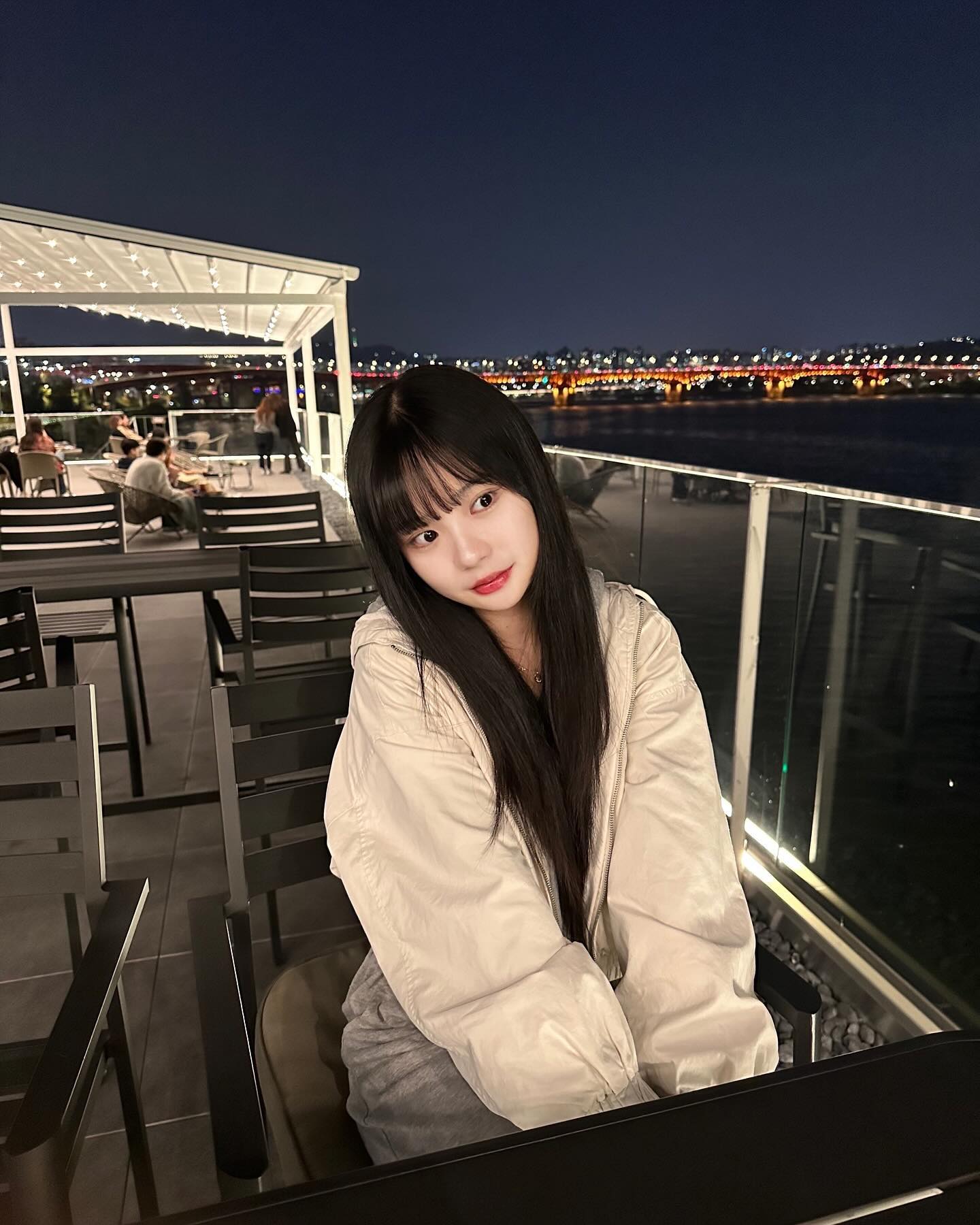 빙하기

#뷰376 #압구정 #북극곰 #날씨 #한강 #언니랑 #언니한강물에떨어져
