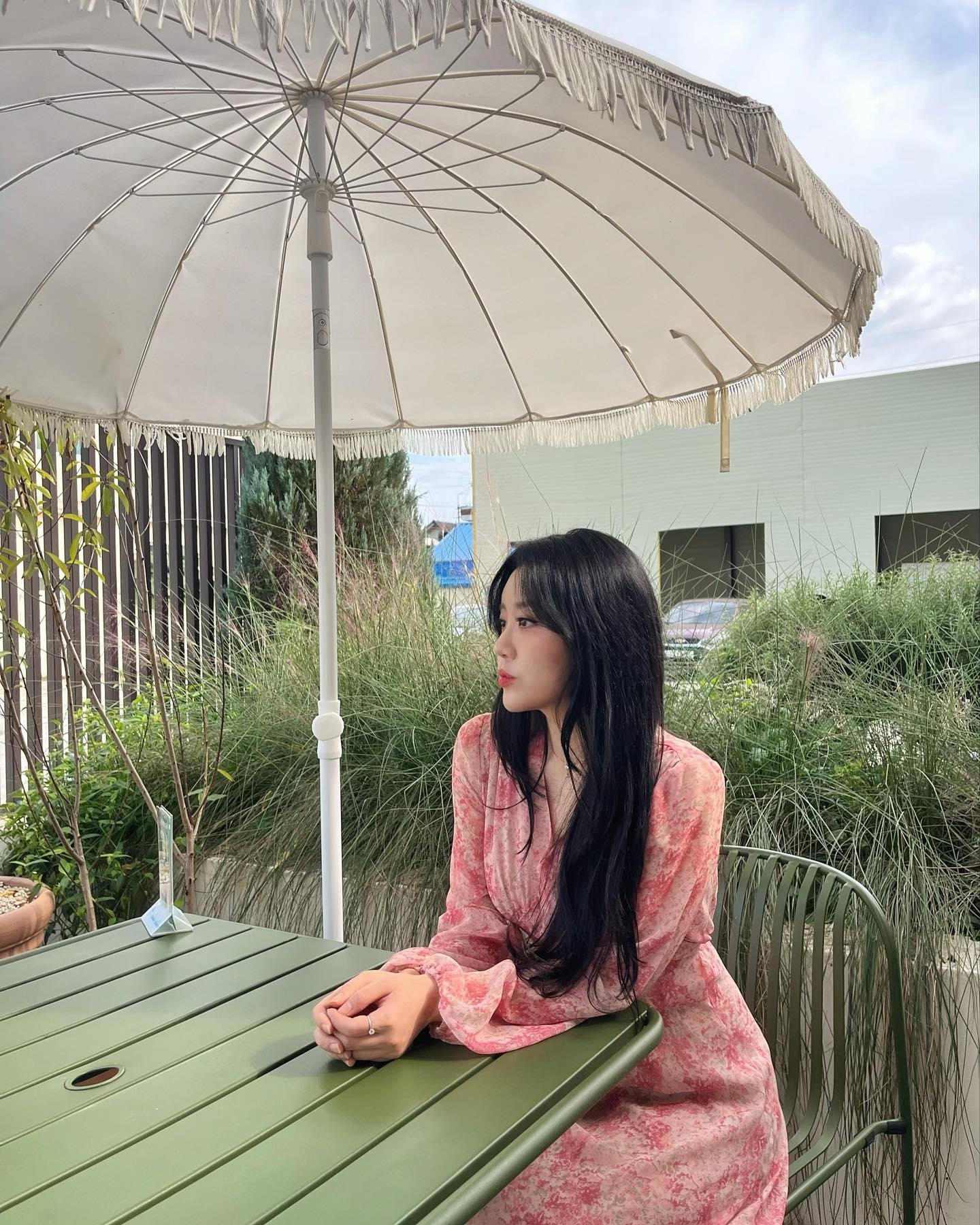 한달내내 생일인 기분으로 사는
월의 마지막날이 생일인 사람🎂😆
정작 생일 당일은 추석연휴랑 겹칠때가 많아서 
살짝 뒷전이 되는 기분이긴 하지만 ㅋㅋㅋ
덕분에 가족들과 함께 
소소하지만 따뜻하게 보낼 수 있어서 좋다❣️

일년동안 열심히 산 기특한 내자신 
내년 생일까지 또 잘 살아보자:)