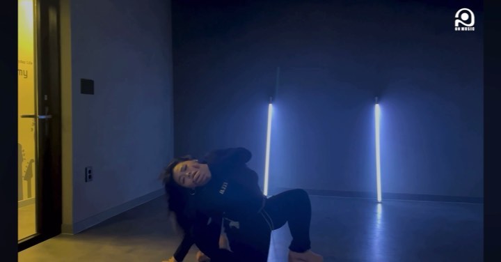 아쉬운 움직임이지만 ~ ➿🫧
#choreo BY ME dancer_bokki ❗️ #choreography #dance #dancevideo #fff #lfl