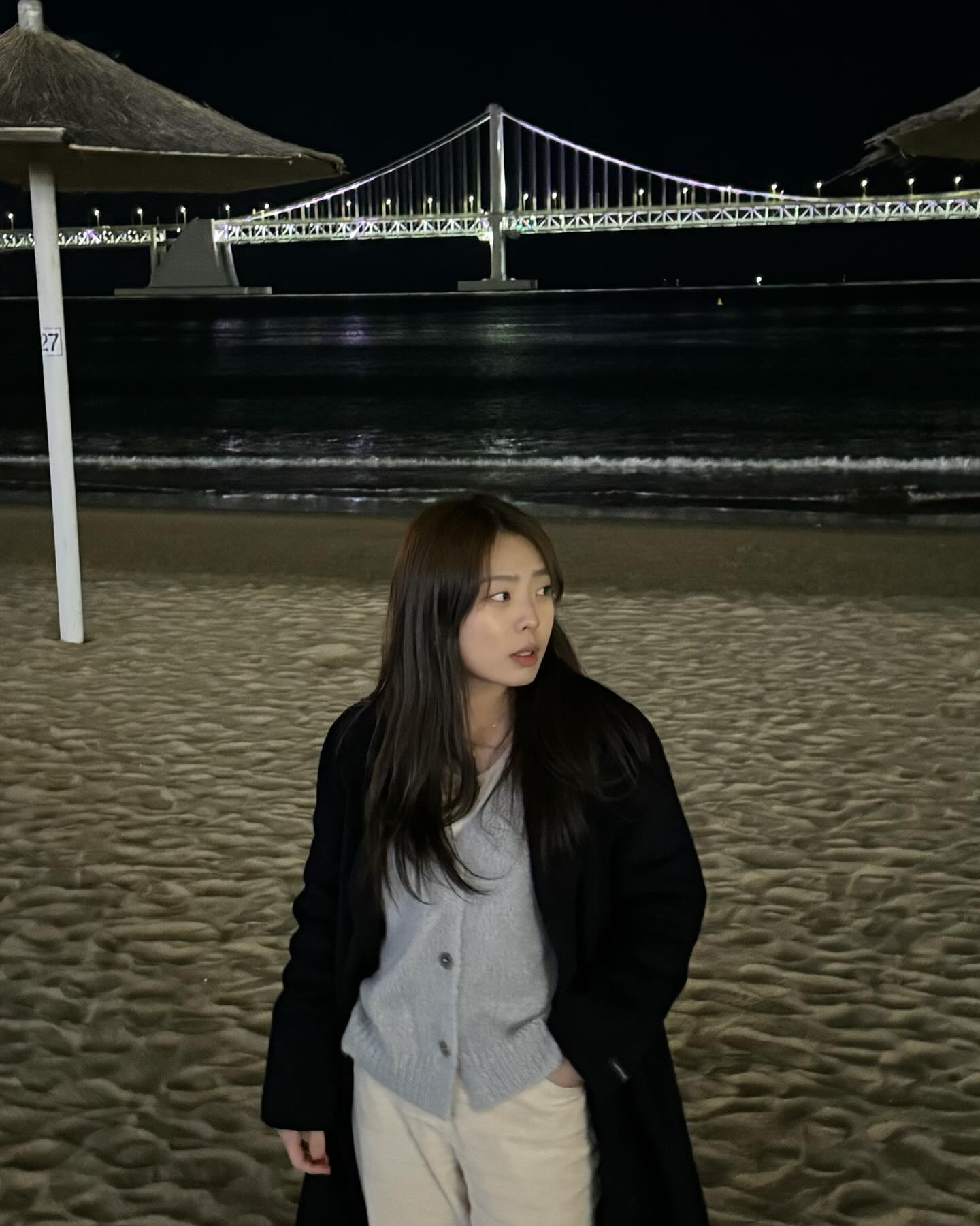 1.거북목 아이고여 포즈,,, 부산 다녀왔는데 광안리 없음 섭하자너
2.착장 맘에 드는데여... 얼죽코 얼죽아 얼어죽어...