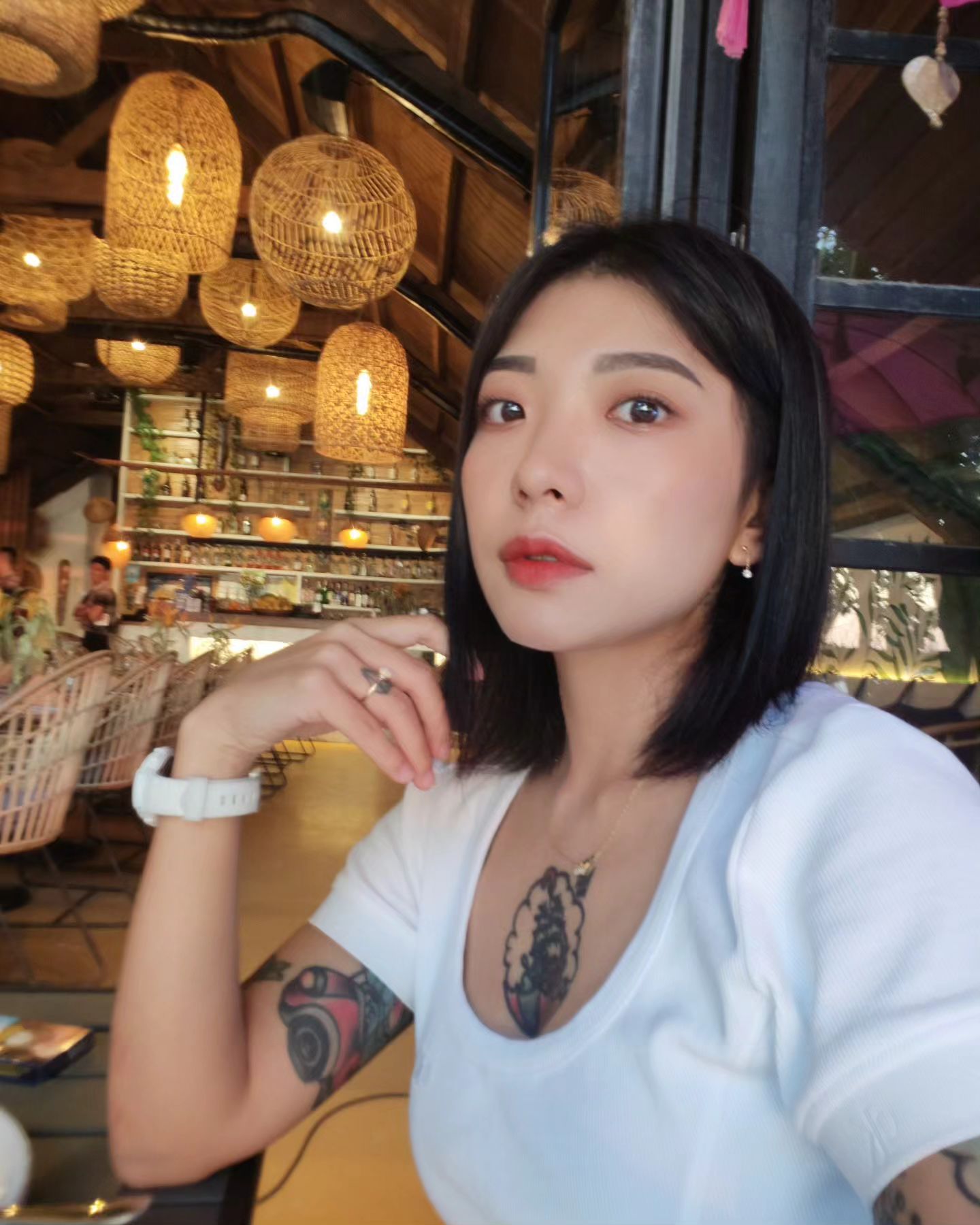 다시 살쪄서 얼굴 보름달 된 나
갤럭시24 울트라 엄마가 사줬는데 우째 갖고오지😂