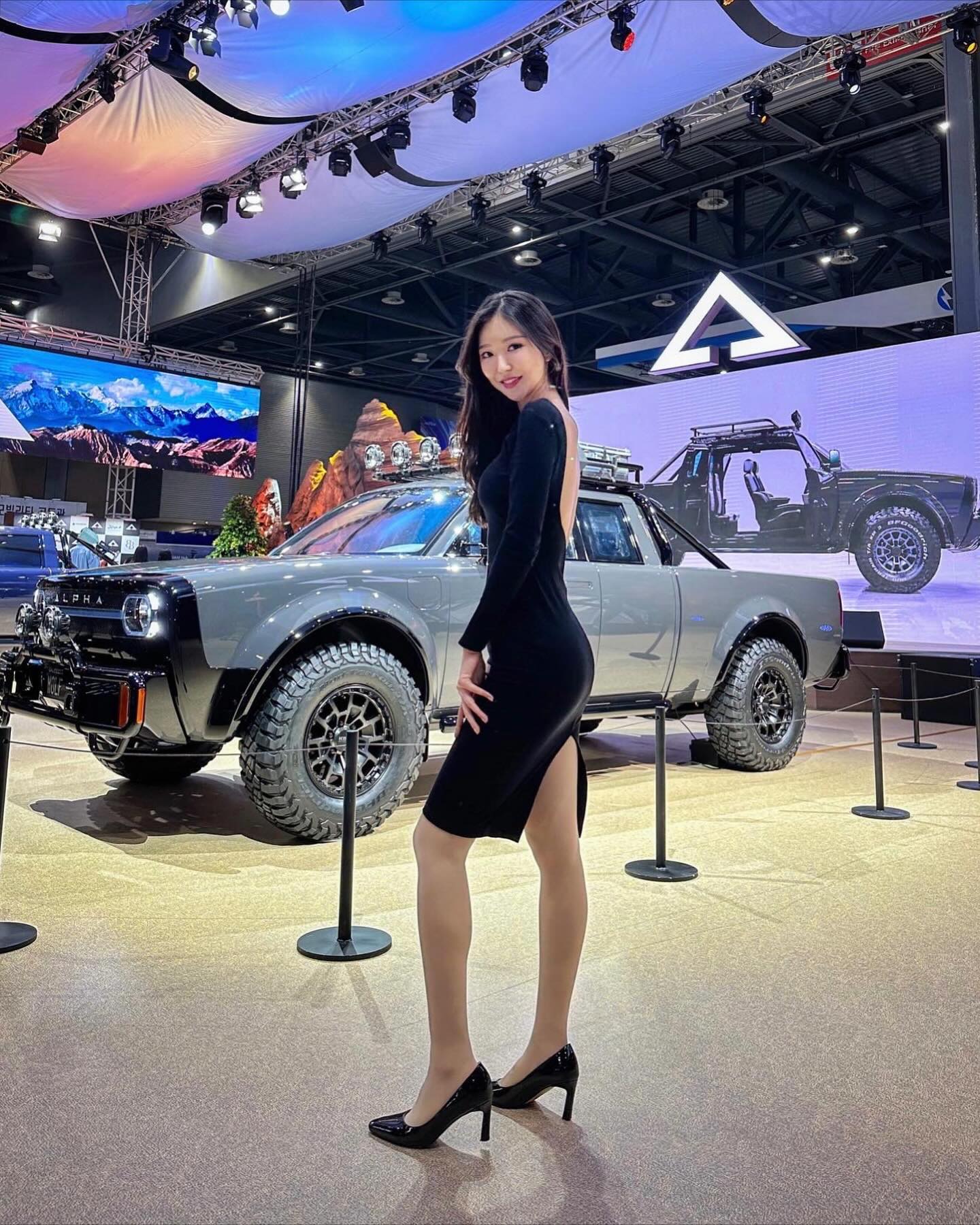 🚙 I don’t have a driver’s license yet though 🥹🪪