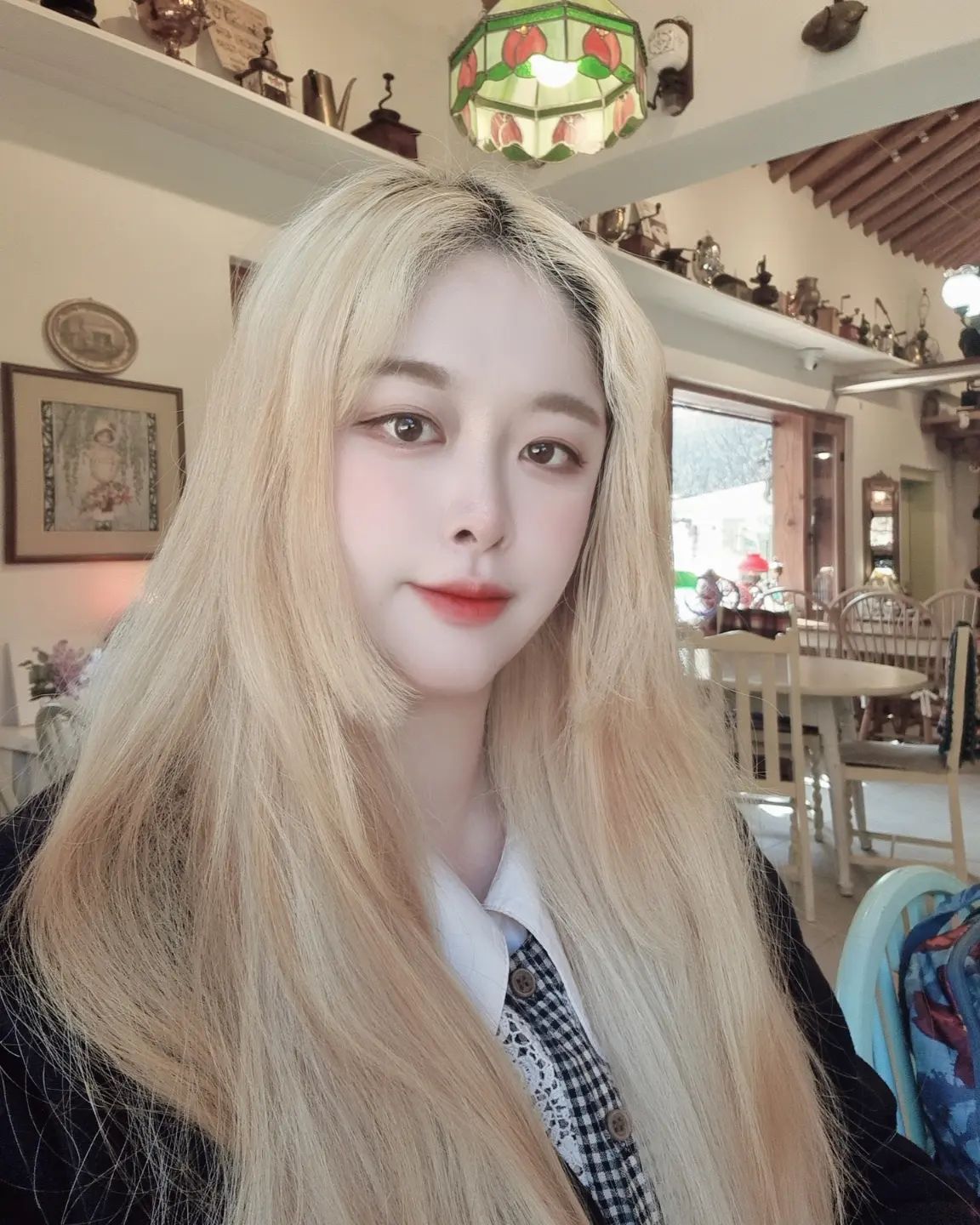 뿌염하고싶은데  자주탈색하면 머리끊어져서...대모리될수있다고...3cm까지
언제기르지...