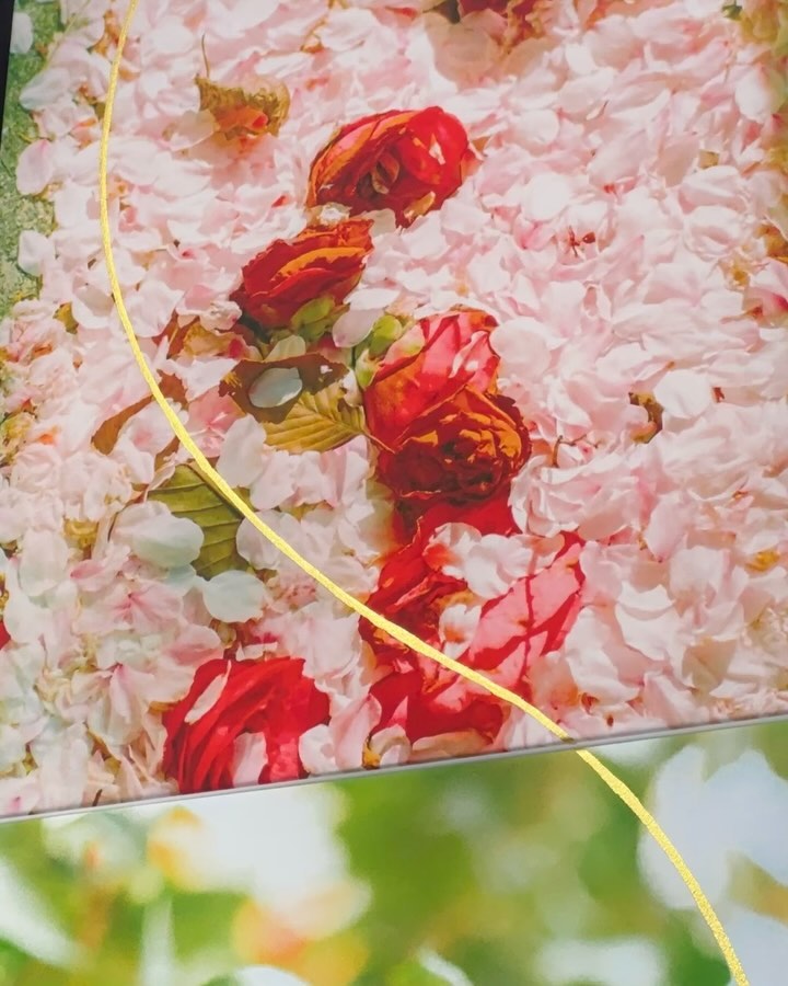 직접 보시면 더 예쁜 작품 😌
많은 분들께 위로가 되기를 바랍니다. 
작품설명이 길어요. 하고 싶은 말을 꾹꾹 담았으니 같이 봐주시면 더 좋습니다. 
-
Floral Fantasy
예술적지향점 2024 봄 기획전

전시소개
Floral Fantasy 전시는
혹독한 겨울을 뚫고 피어난 만개한 꽃에 관한 이야기 입니다.
차디찬 얼음과 추위 속에서 인내하며
마침내 따스함을 머금고 피어난 꽃들의 마법같은 이야기를 만나보세요

참여작가
김도은 ㅣ 도은 doeun_art
최성은 ㅣ ge ngn.ge_
피예나 yenadawn
박귀은 ㅣ PLUGinFREE pluginfree
정리브가 ㅣ 리프 leaf_room402
류선정 ㅣ 살구씨 etre.beau
이수진 ㅣ Aporia aporia4ever
최원윤 espace_dami
김다빈 ㅣ 빈다 binda_art_00
강춘자 ㅣ 제니강 jennykang9099
박인숙 ㅣ dorothy dorothy_1214
이연주 winter.etoile
남유진 ㅣ tteumkki tteumkki
이주영 ㅣ 영이 yeongleee
김도엽 ㅣ 유수 only_one_kedong

장소
서울 서초구 양재천로21길 29 1층
8883아트스튜디오
8883studio

일시
2024.03.12(화) ~ 24(일)
12:00 ~ 20:00
24일은 18시까지

안내
전시기간 중 포스터 판매합니다
작품 구입 문의는 작가님께 문의주세요

주관, 기획
예술적지향점
artistic_orientation