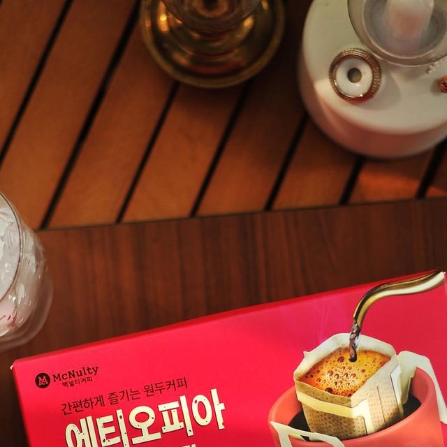 캠핑해봄 on Instagram: "#협찬 . [한국 맥널티 에티오피아 예가체프 싱글오리진] . 맥널티의 스테비아 커피를 자주 구매해서 애용하고 있어요. 예전에 협찬으로 만난 브랜드 이지만 이제 너무