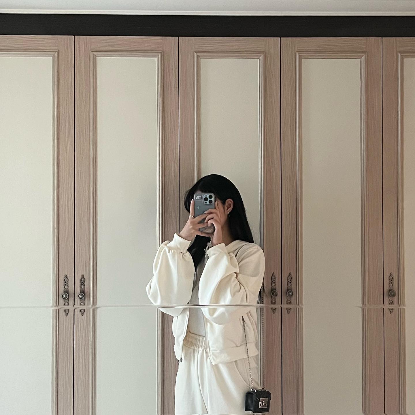 검정머리 모음이에오🩵