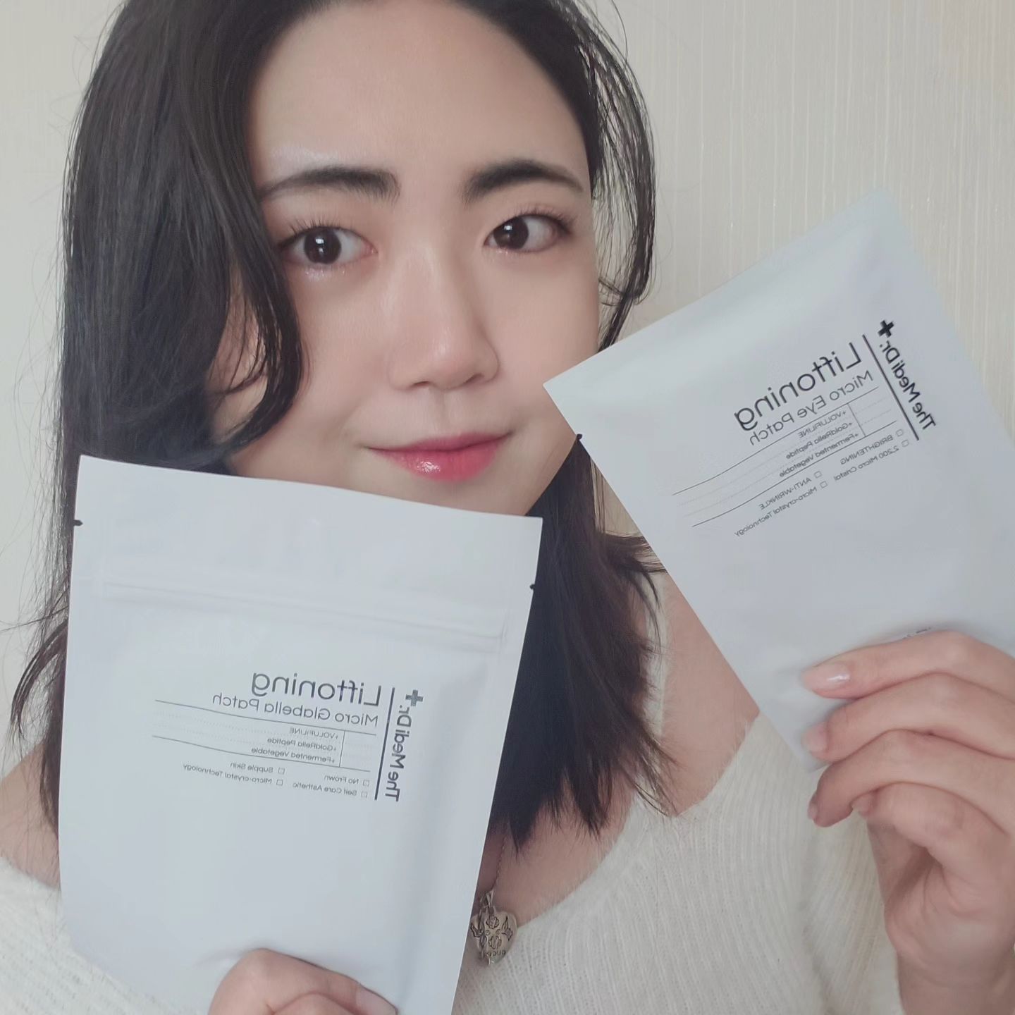 #협찬
💕더메디닥터 리프토닝 아이패치&미간패치💕
주름에 예민한 부위인 눈가와 미간을 위한 제품이에요!
유효성분으로만 만들어진 돌기가 가득해서 피부 각질층을 뚫어줍니다
2시간 이상 붙이고 있으라고 되어 있는데
그냥 자기전에 붙이고 주무시면 돼요!
밤새 돌기가 다 녹아서 흡수된다구요!>_<
주름개선 미백 효과가 있는 제품 ㅎㅎ
사용 방법도 간단했고 꾸준히 사용해볼게요🫶
.
#화해 #화해sns리뷰단 #더메디닥터 #리프토닝패치 #홈에스테틱 #화장품리뷰 #화장품추천 #뷰티그램 #뷰티스타램 #맞팔 #선팔맞팔 #선팔하면맞팔 #좋반 #좋테 #건강한주말잘보내기