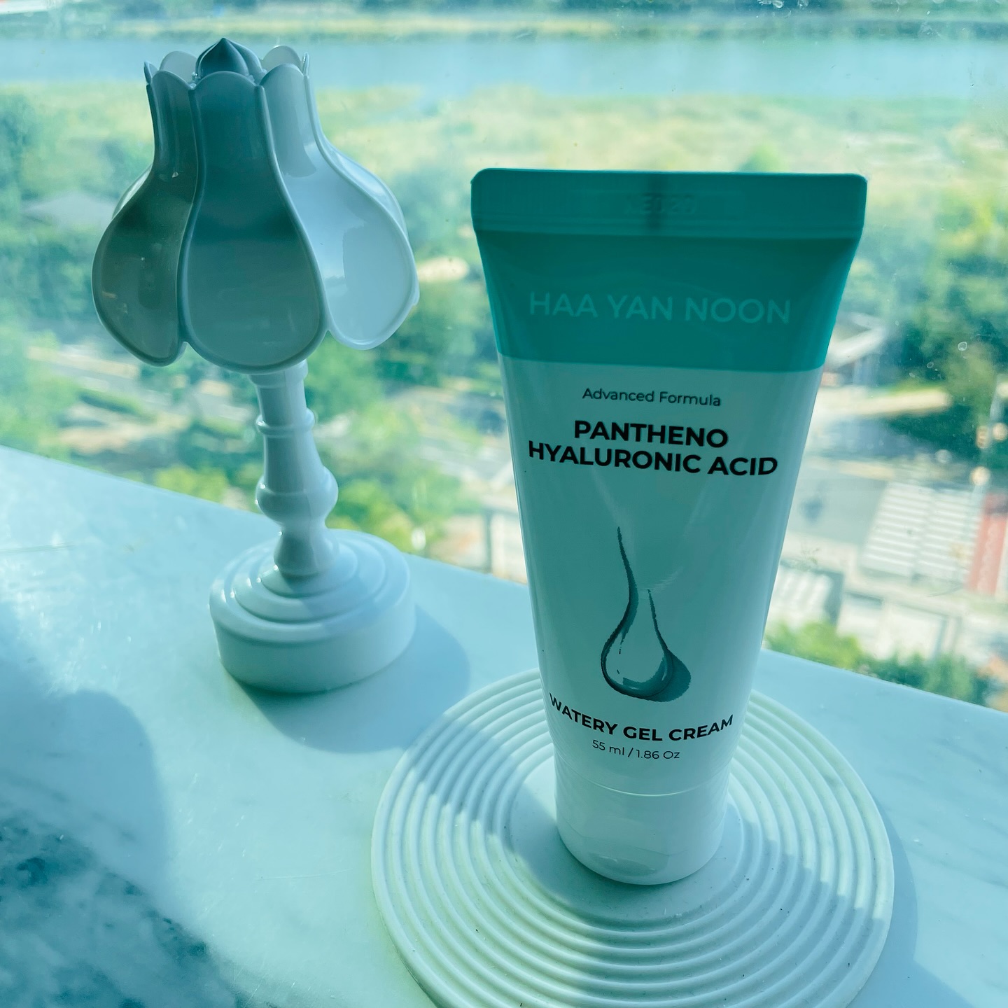 업체로부터 제공받은 리뷰입니다 :] nella_cosmetic 

수분폭탄 하얀눈 판테노 히알루론산 수분크림이에요~

수분크림이지만 끈적임없이 산뜻해요

더운 여름철에 가볍게 바를 수 있답니다

산뜻하면서 촉촉함이 오래 가는 수분크림!

수분 가득
맑고 촉촉하게

아무리 발라도 건조하신분!

8겹 히알루론산으로 꽉 채워보아요~

#넬라 #수분크림 #수분크림추천 #히알루론산크림 #히알루론산수분크림 #보습크림 #고보습크림 #보습크림추천 #판테놀크림 #대용량수분크림 #HAAYANNOON #하얀눈히알루론산수분크림 #히알루론산 #히알루론산보습크림 #하얀눈히알루론산