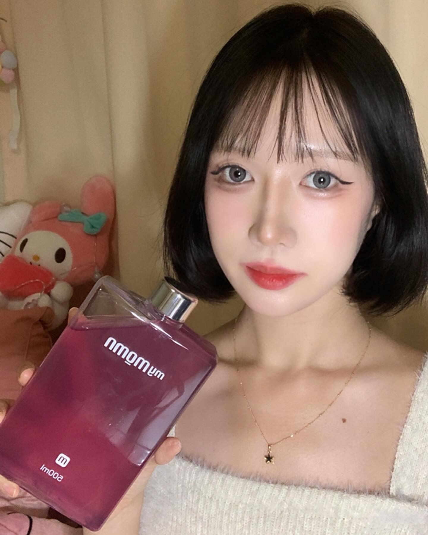 #협찬

🌼 마이몸엔 피트니엘 블링핏 다이어트

- 보라빛 다이어트💜 국내최초 운동, 피부, 피로, 활력, 정 9종 케어가 가능한 “마이몸엔 피트니엘 블링핏 다이어트”

운동으로 발생되는 산화요소 및 피부 수분 감소를 억제하여, 운동 및 다이어트, 피부 효과까지 동시에 잡아주는 제품으로 음료처럼 마실 수 있어 맛있어서 섭취가 편해요!

의사와 약사가 과학적인 설계로 만들어진 운동 다이어트제품🥰💜

스틱으로 되어있어 휴대가 너무 간편하고 ✨기능성 원료인 프락토올리고당 인체시험결과 4일만에 비피더스 유산균 약 15배 증가확인✨

보틀 디자인도 너무 예쁘고 세척이 의외로 간편해서 더 편하게 다이어트 할 수 있었던 제품이였습니다💜

➡️ https://mymomn.com/ ⬅️
.
.
.

#마이몸엔 #피트니엘 #블링핏다이어트 #엘카르니틴 #조보아다이어트 #보아의블링핏 #보아다이어트 #보랏빛다이어트 #승무원다이어트 #프로다이어트 #유지어터 #다이어트그램 #뱃살빼기 #뱃살관리 #유산균다이어트 #히알루론산 #마시는다이어트 #보라물 mymomn.official #일상 #ootd