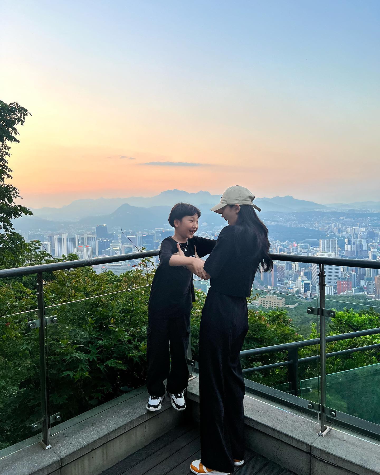 자주 뚜껑 열리게하지만 , 사랑해 하몽 🩷🩵🤍 with 내동생