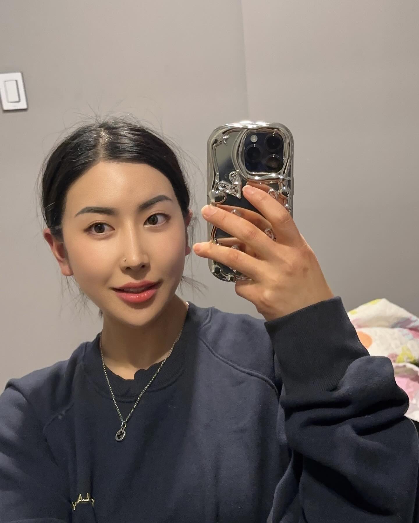 우리 원댱님 덕분에 아침 준비 so easy
눈썹, 입술 칠할 필요 없이 피부만 토로록 하면 끝🩷

너무 예쁘게 라인 잡아주셔서 이대로 필러 넣어야하나 고민이다
처음 보는 분들마다 이야기 해주는 내 시그니처 눈썹 창시자
abc.90_ 
아 참고로 아치 아닌 눈썹도 잘하심 그냥 반영구여왕님...👑
그리고 걸어다니는 에이브로우 가판대 양서으니 ✌️

#반영구눈썹
#아치눈썹문신 
#에이브로우