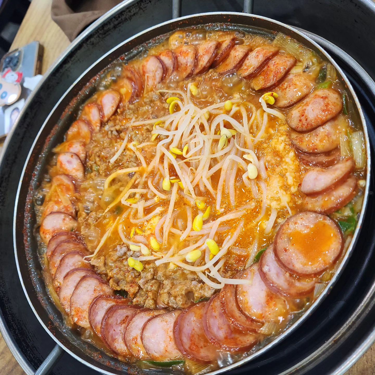 저녁은 부대찌개🙂
#이나경부대찌개 #수원 #인계동 #밥집 #저녁 #먹스타그램