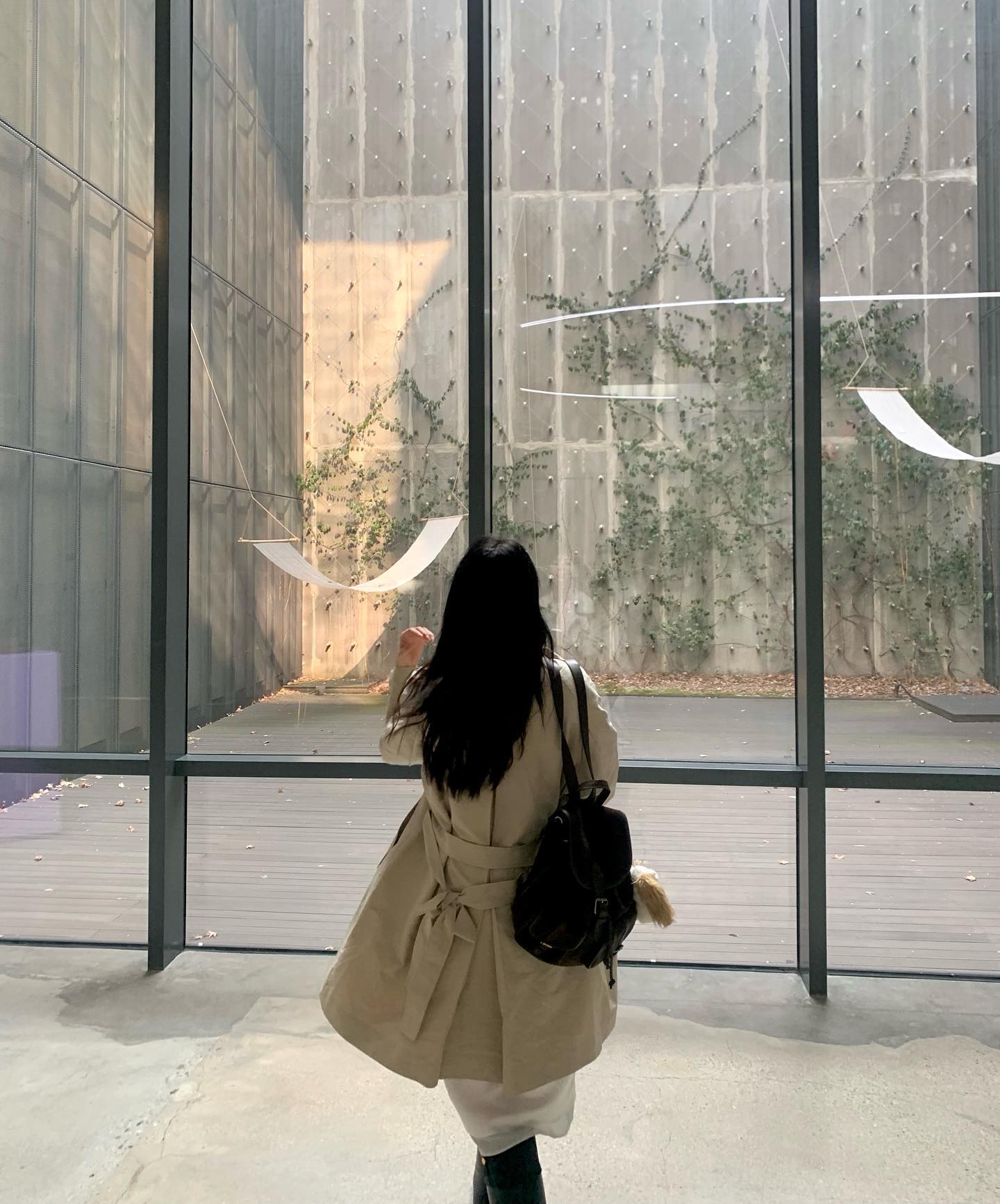 평일 전시는 항상 옳다🎵 
내일은 광채라인, 시카토너 열리는 날🪽,, 
저녁에 스토리로 오픈 올릴게요 🤍🤍