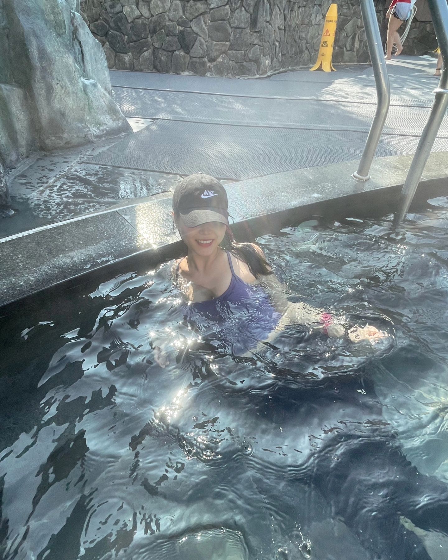 🏊‍♀️ + 🍜 = 🥰