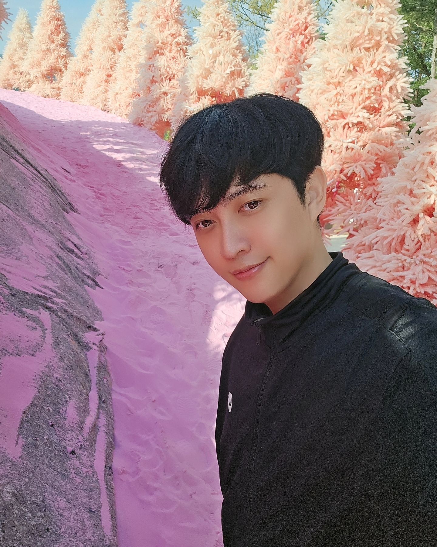 포천허브아일랜드 방문
계획에 없던 방문이라 
츄리닝 입고간건 안비밀
ㅋㅋㅋㅋㅋㅋㅋㅋ

#포천여행 #포천허브아일랜드 #셀피