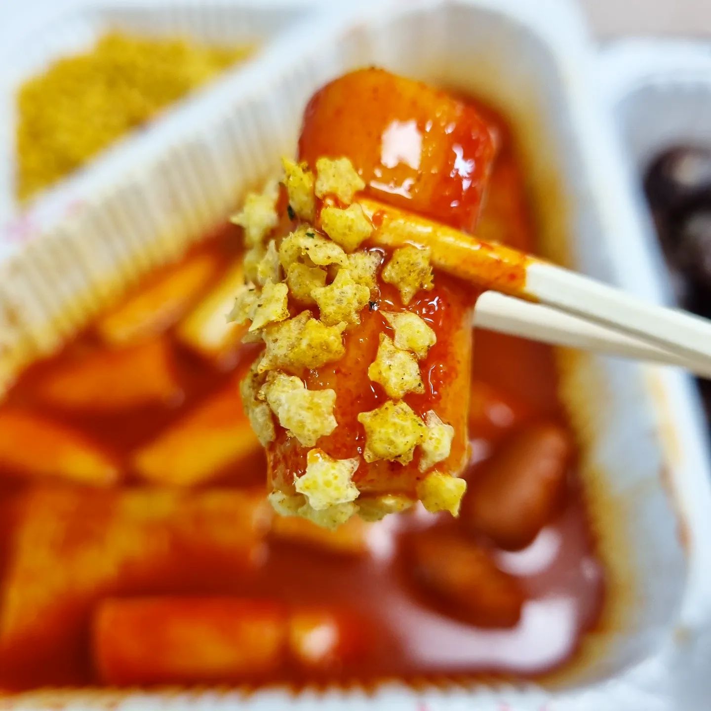 #까똑맘
오늘 점심은 스텔라떡볶이❤️
아이들이 정말 좋아해요!
순한맛에 카레별 푹 찍어 먹으면 바삭와삭 넘 맛있답니다.
저는 할라피뇨 별 추가해서 냠냠😆
아이들이 너무 잘 먹어 담엔 떡볶이 하나 더 추가해야겠어요!

#스텔라떡볶이 #스떡 #별튀김 #떡볶이맛집 #초등인기떡볶이 #순한맛 #카페별