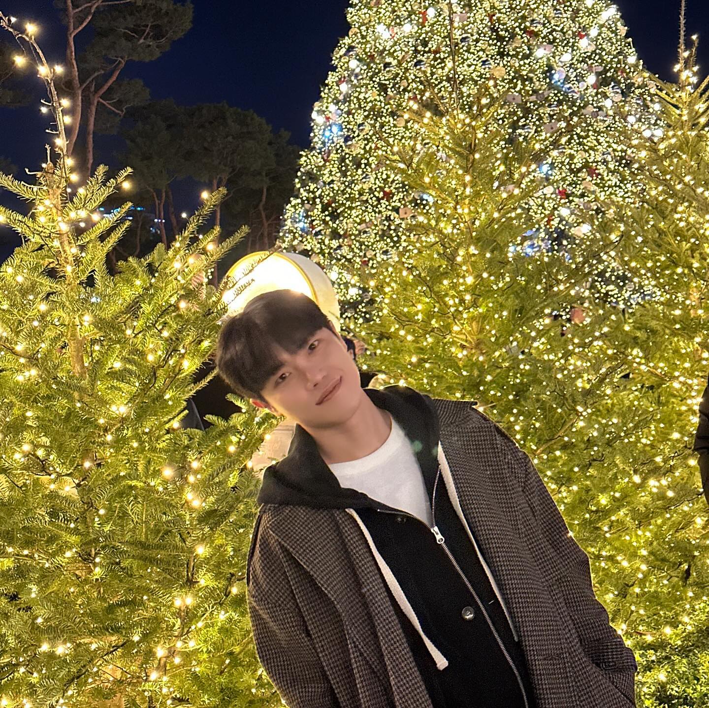 Merry Christmas and Happy New Year 🎅🏻🎉