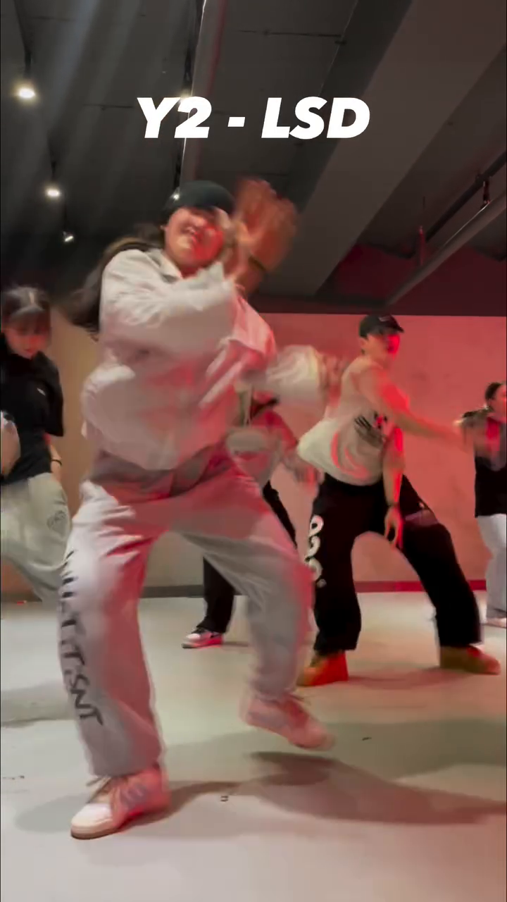 🔥🥵🤯❤️🤟🏻😍
2차전이어도 부족하지만 ,, 감사랑합니다✨

justjerkjho ❤️🤍

🎥 yeonisfree__ (ㅋㅋㅋㅋㅋㅋ💗)

#jhochoreography #justjerkjhochoreography #lsd #lsdchoreography #dancer