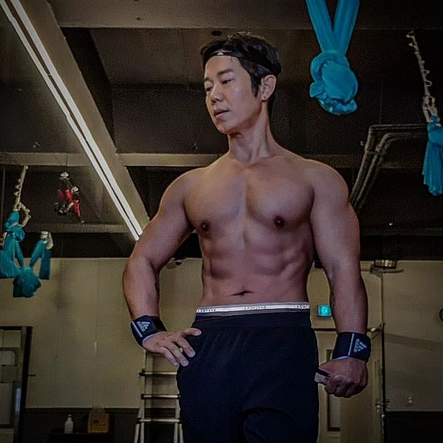 #광고
.
헬스나 운동을 좋아하고 활동적인 남자라면?
스포티한 디자인과 활동량이 많은 남자들에게 추천하는 #남자속옷
등산 헬스 러닝 요가 할때 매일 챙겨입고 감동하는 #라쉬반 💪 
입고 운동했을때 스피드업드라이(액체가 닿는 즉시 문양이 생기며 빠르게 배출) 기능으로~
땀으로 생길 수 있는 피부병(습진, 가려움 등), 불쾌한 냄새 등 하루 종일 쾌적하게 입을 수 있어요!

✔완벽한 H분리로 #남자의온도33.3 유지
✔빠른 땀 흡수와 배출
✔거슬리는 케어라벨 제거 및 인간공학적드로즈
✔엉덩이끼임 / 허벅지밀림방지

중소기업벤처기업부 향균,소취,속건 성능인증 받은 특화된 남자팬티!
저도 즐겨보는 유투브채널 #노빠꾸탁재훈 #꼰대희 #희철리즘 등에도 인정받는 국내를 넘어 세계적인 #남자속옷브랜드
현재 라쉬반 회원가입 5%할인쿠폰 + 카톡 풀친시 추가5% 쿠폰까지~ GoGO!
http://pf.kakao.com/_FpXlu/chat
.
이제 시작된 12월 #연말선물 그리고 센스있는 🎁#크리스마스선물 로 딱이에요 🎶

lashevan_official
.
#남성팬티 #남자팬티 #남자속옷 #남자속옷추천 #소취기능성 #기능성팬티 #흡한속건 
#기능성속옷 #신혼부부추천 #운동필수템 #운동속옷 #골프드로즈 #스포츠드로즈