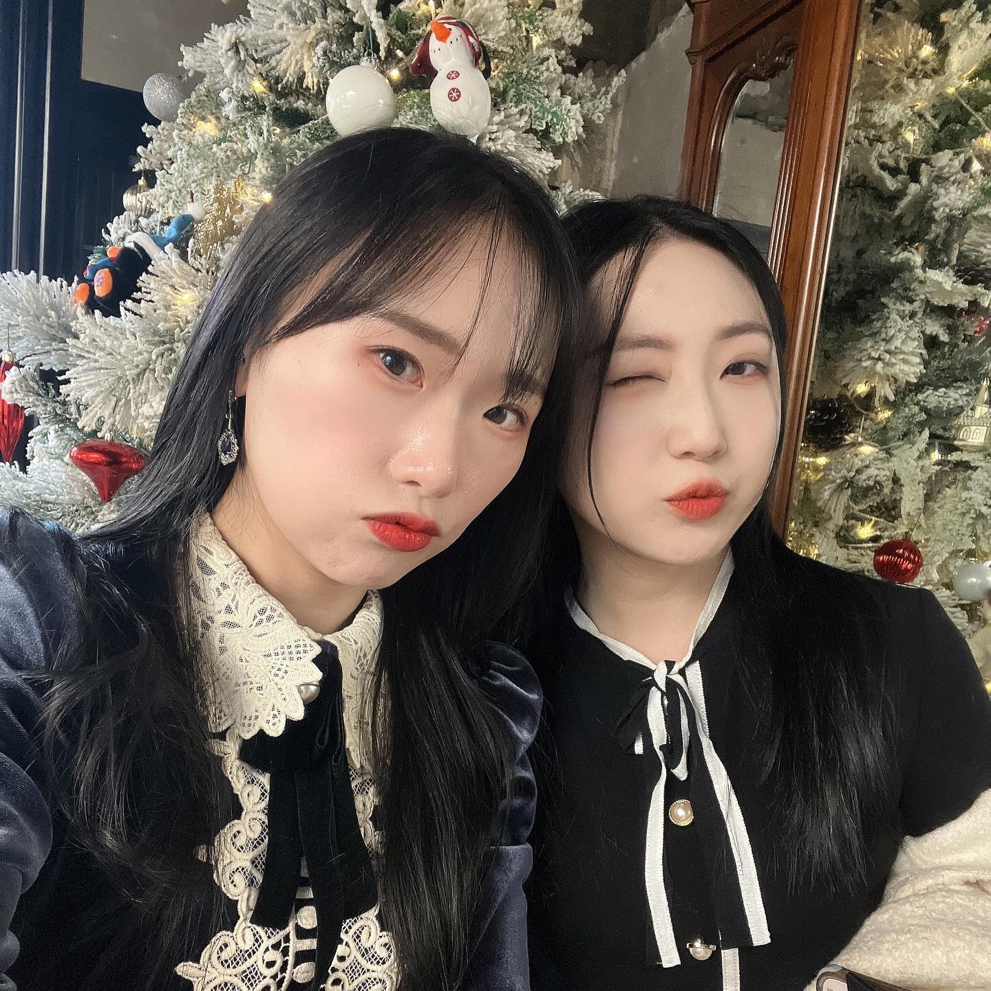 예쁜 애랑 놀면 기분이 조크든요🎄♥️