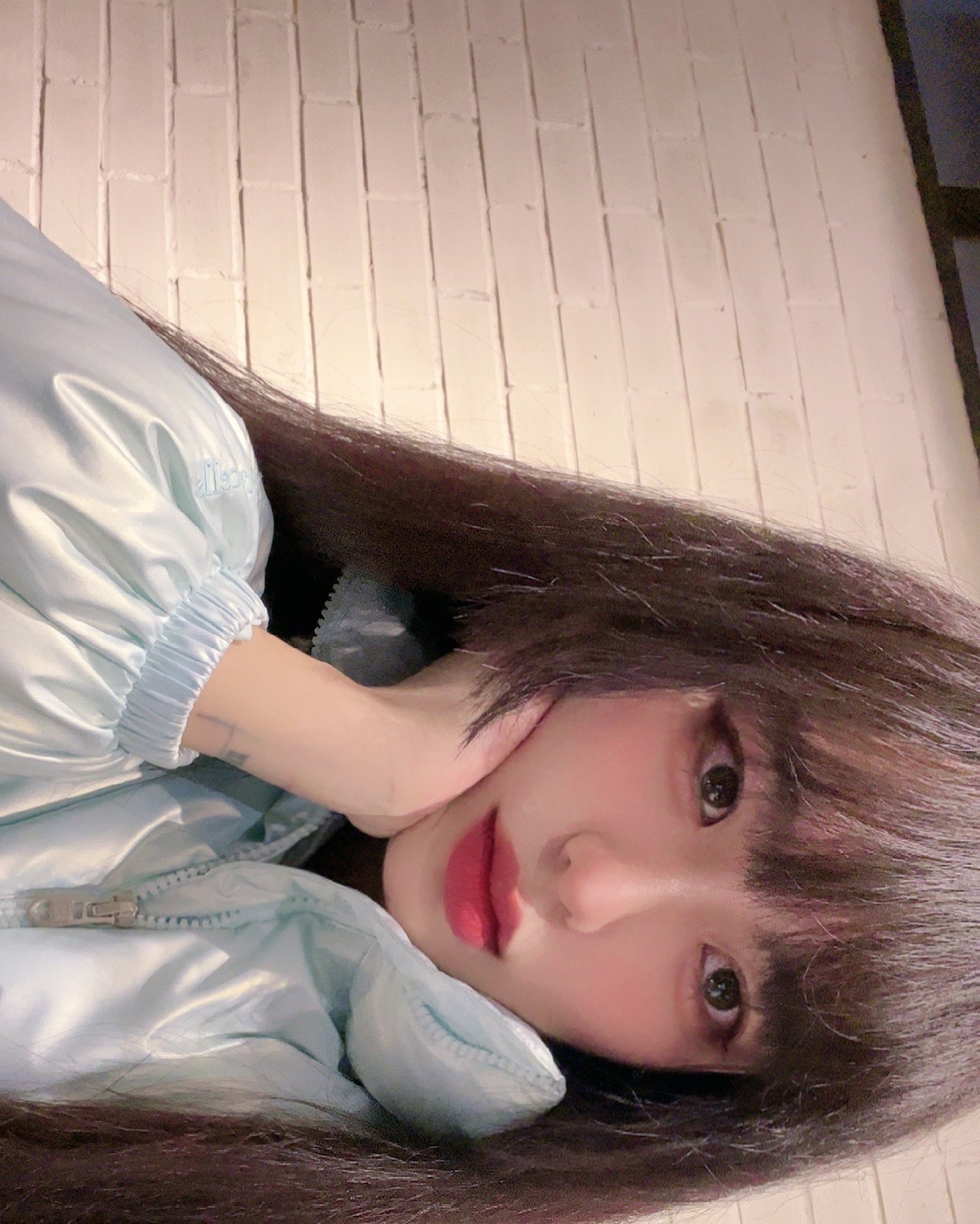 웨 다시 추워 봄 언제오냐?