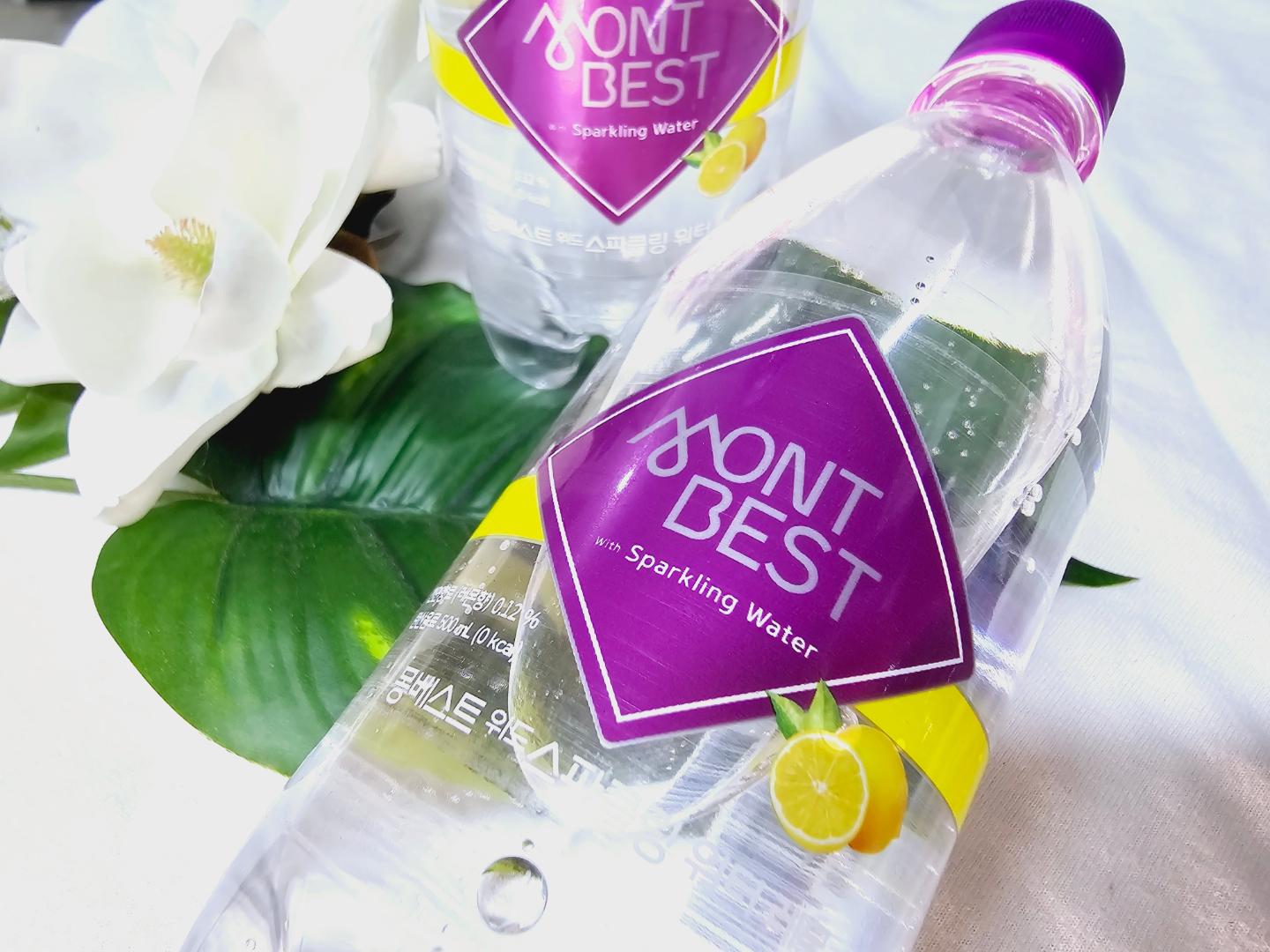#할인구매 montbest #몽베스트 #몽베스트위드스파클링워터

레몬 향이 강하고 탄산도 강한 편이에요.
시원하게 해서 먹으면 훨씬 더 맛있습니다. 
느끼한 거 먹었을 때는 아주 더울 때 드시면 너무 좋아요.

상당히 상큼하고 남녀노소 누구나 좋아할 수 있는 맛이에요.

🍋

#montbest #맛있는거 #탄산수 #다이어트 #고기 #변비탈출 #이쁜거 #몽베스트탄산수 #청량한탄산 #프리미엄탄산수 #다이어트식품 #좋은거 #탄산수레몬 #운동 #제로칼로리 #탄산수라임 #시원한탄산 #workout