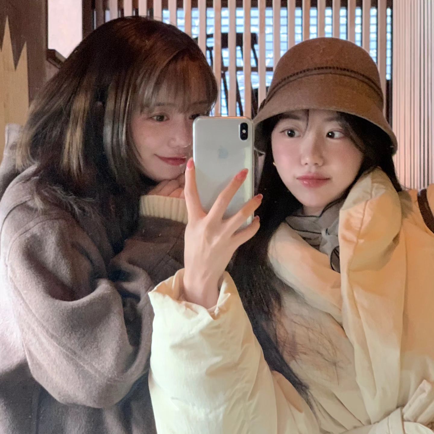 퍼스널컬러 : 미인:)

😊💕

행벅하다..수요일도 행복할 예정

26i_woo